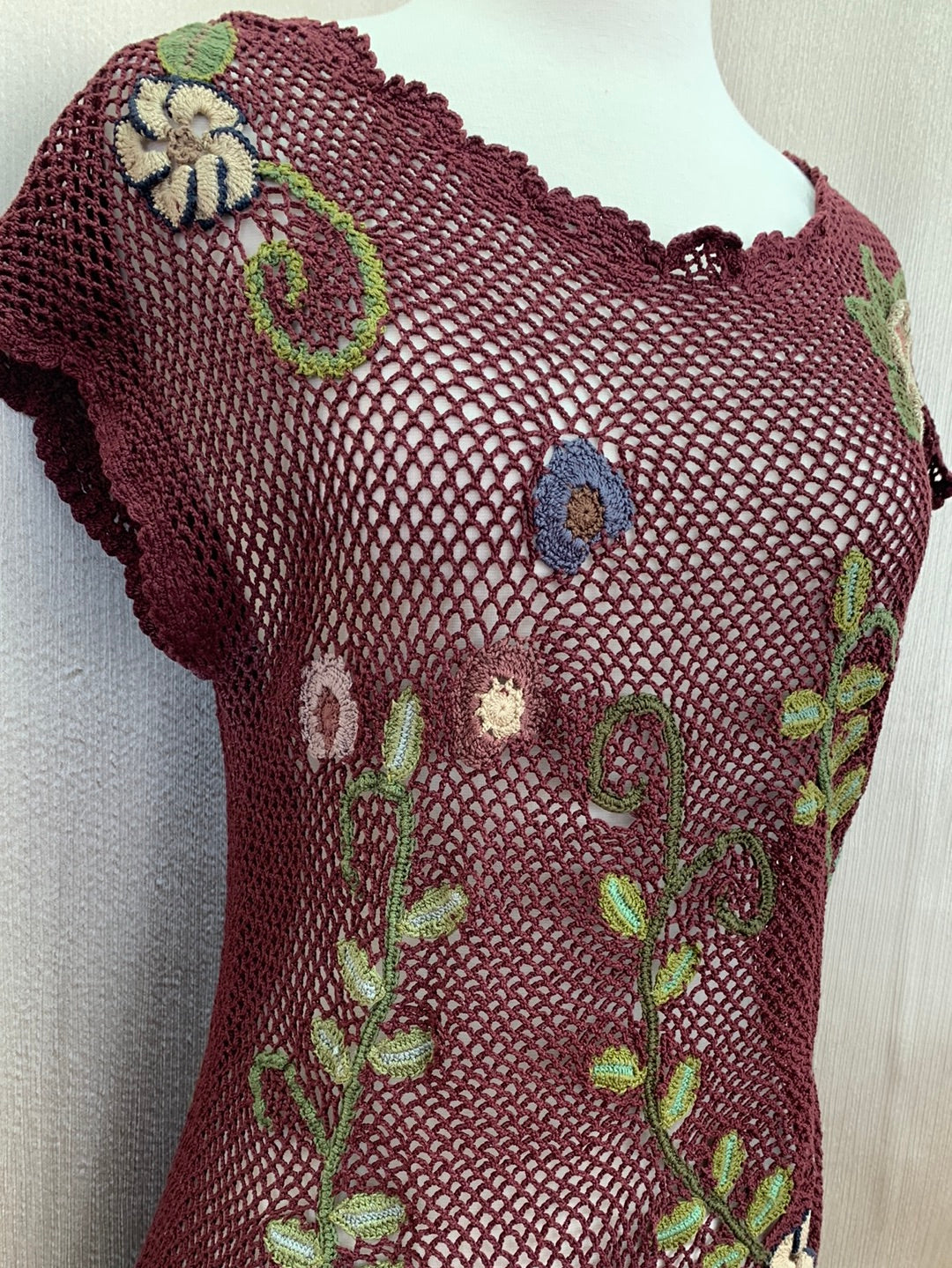 PERUVIAN CONNECTION maroon green Pima Cotton Crochet Floral Top - L