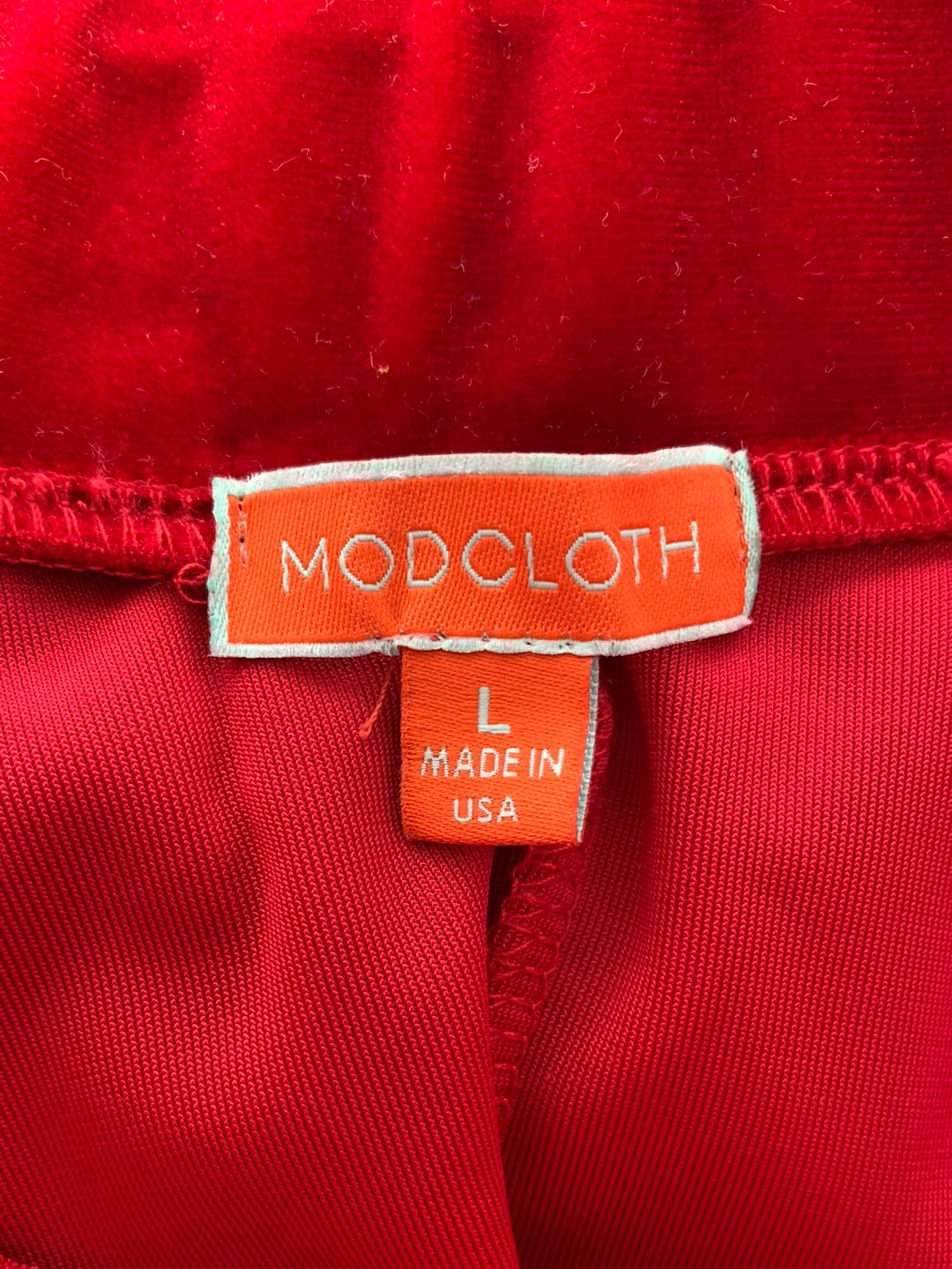 MODCLOTH red A-Line High Waist Pull On Let's Circle Back Velvet Skirt - L