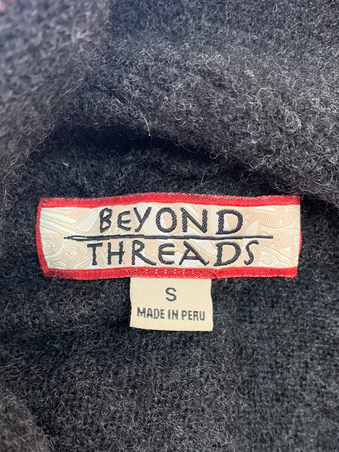BEYOND THREADS charcoal grey Alpaca Wool Long Sleeve Sweater - S