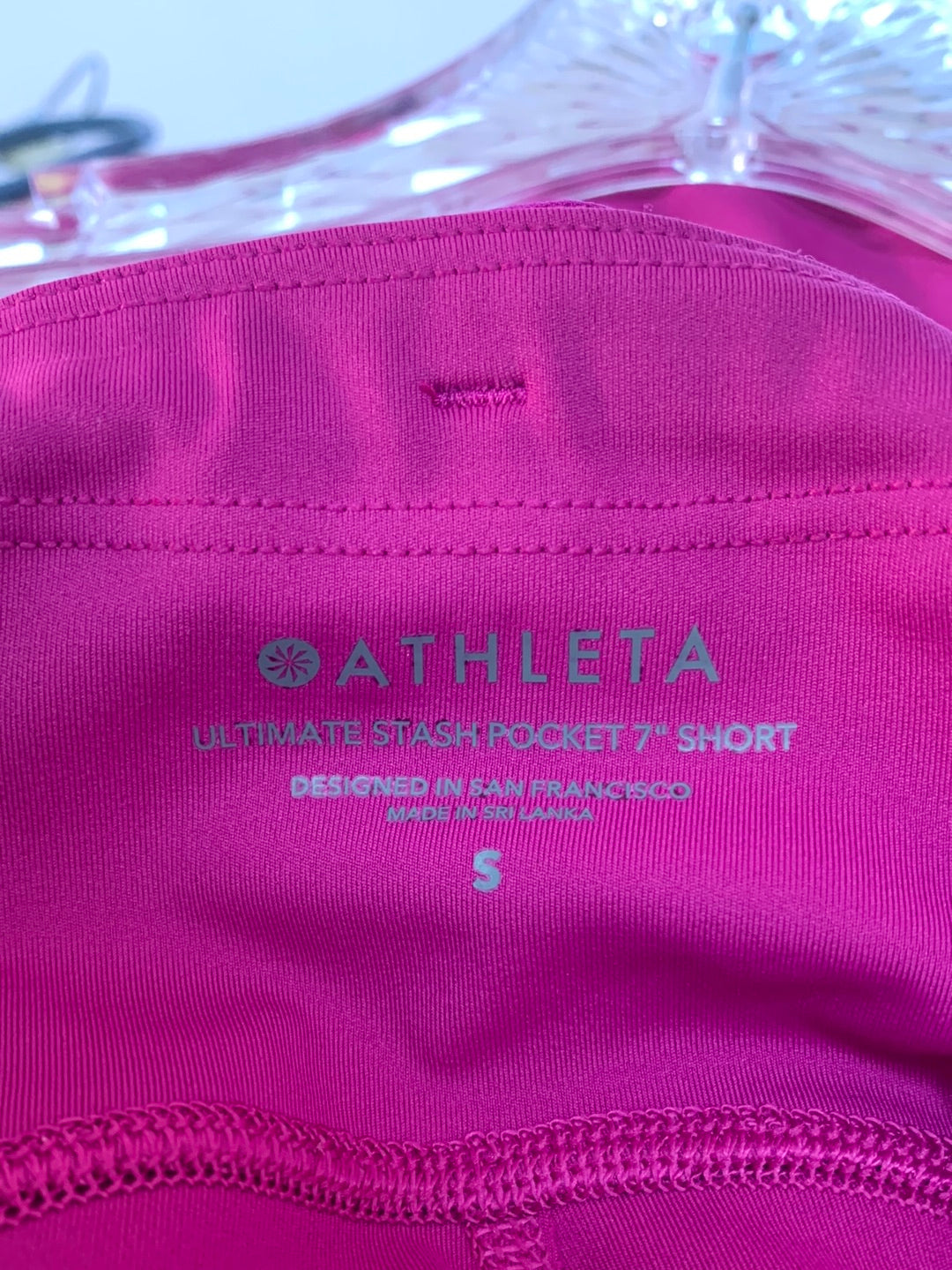 ATHLETA fuchsia pink Ultimate Stash Pocket 7" Short - Small