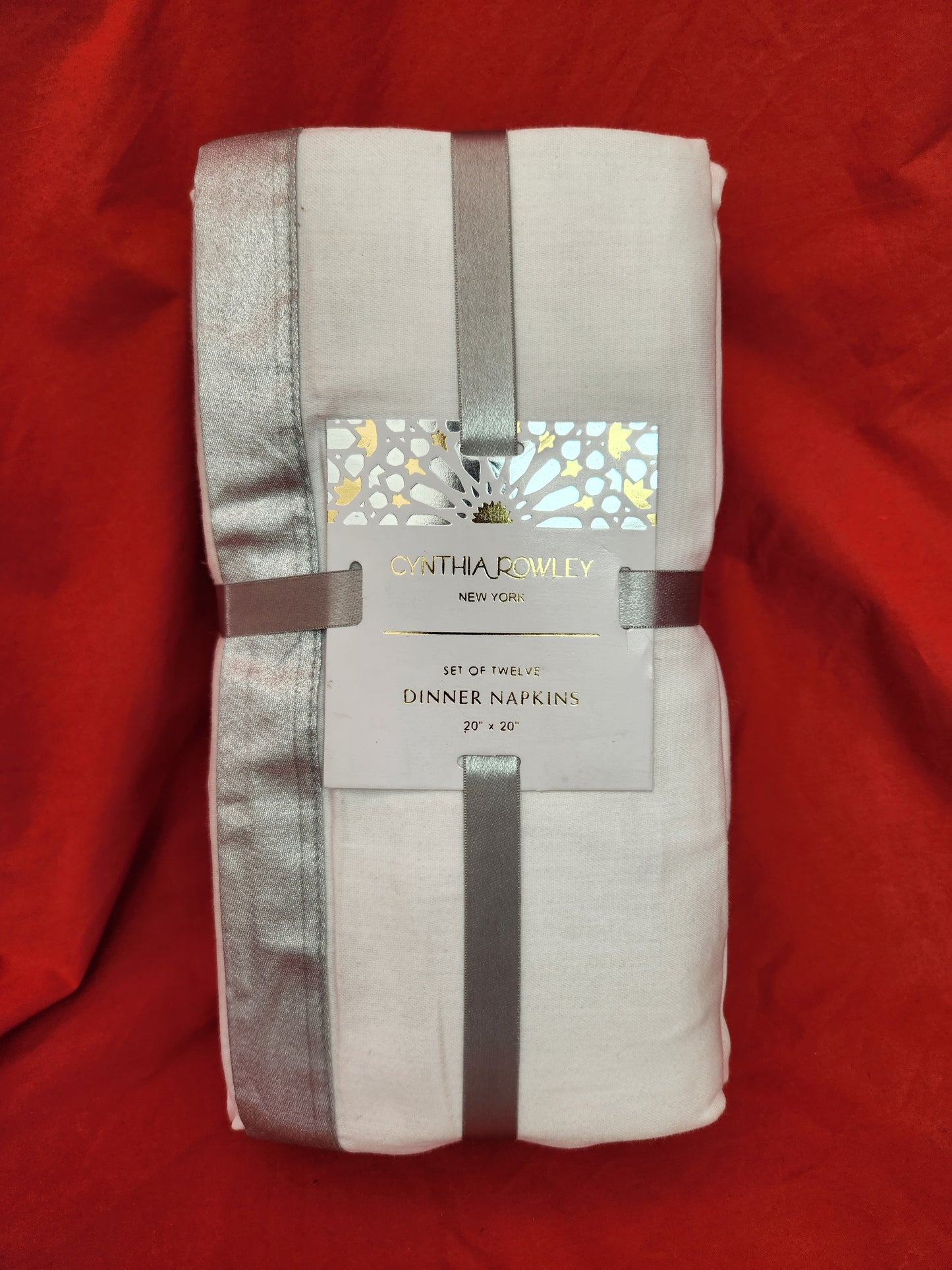 NIP - Cynthia Rowley White/Silver Dinner Napkins - Set of 12