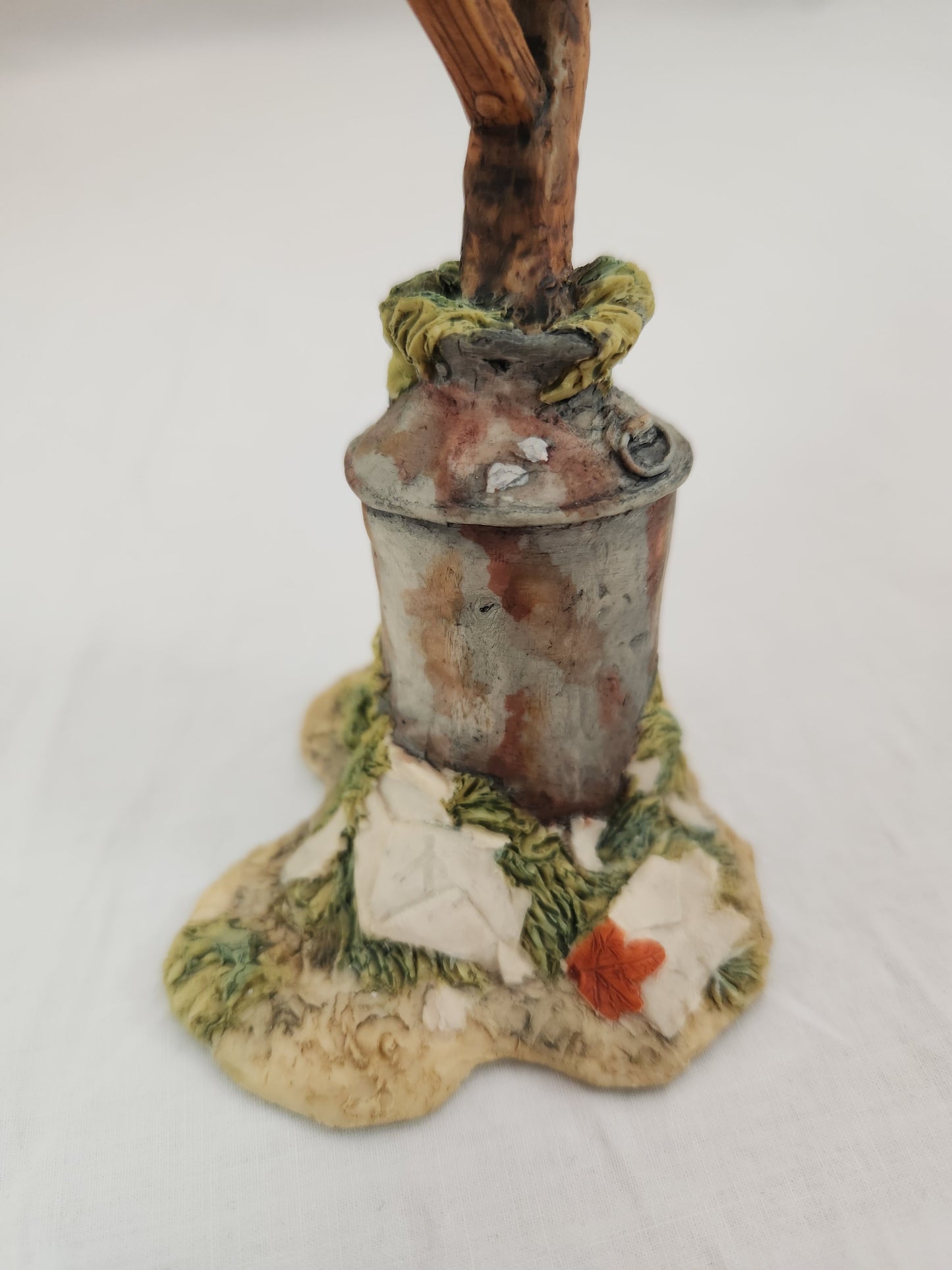 "Checks in the Mail" Figurine by Lowell Davis - #221009