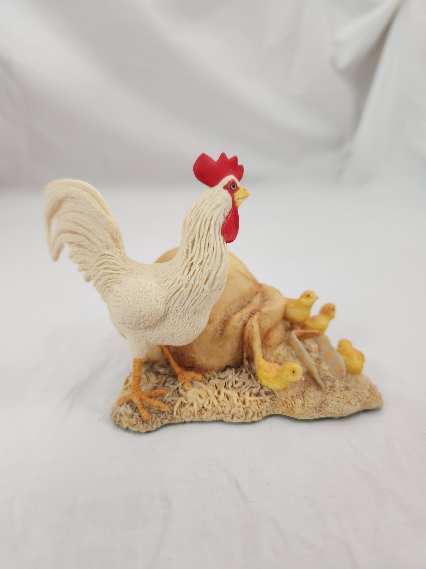"Chow Time" Figurine by Lowell Davis - #221003