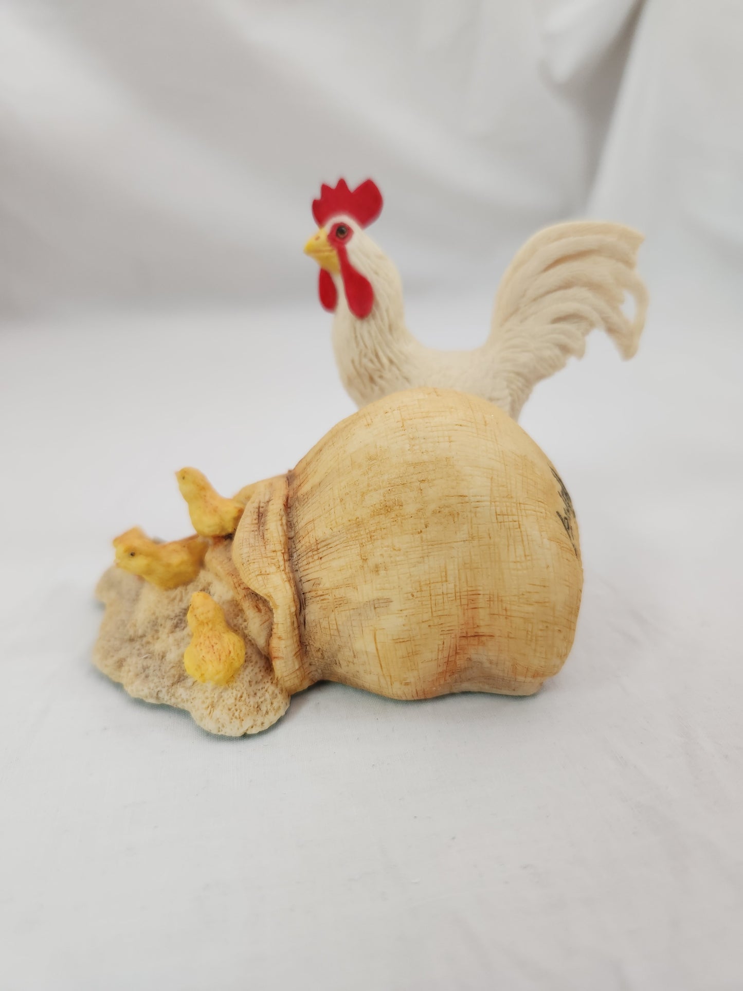 "Chow Time" Figurine by Lowell Davis - #221003