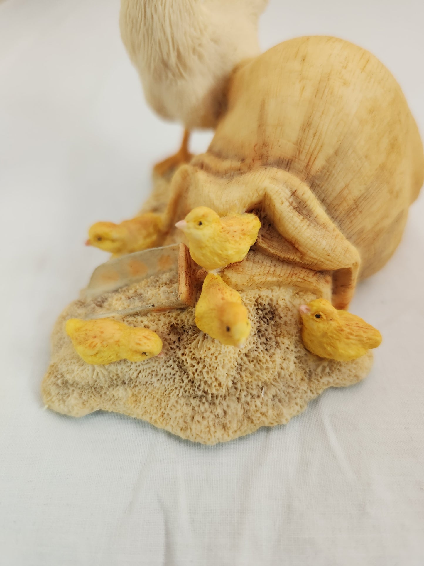 "Chow Time" Figurine by Lowell Davis - #221003