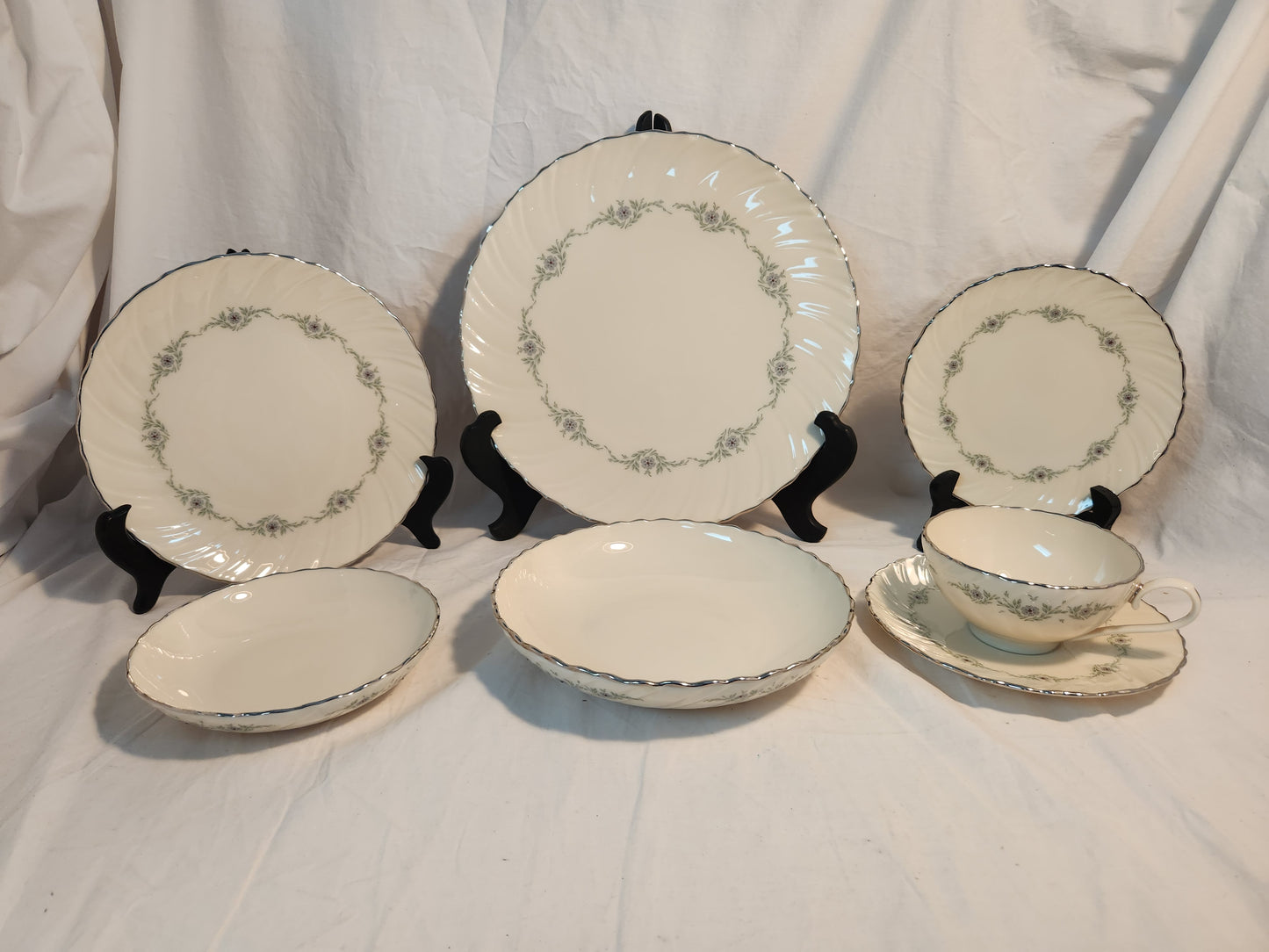 VTG - Musette by Lenox 7-Piece Dinnerware Set - 1 Place Settings