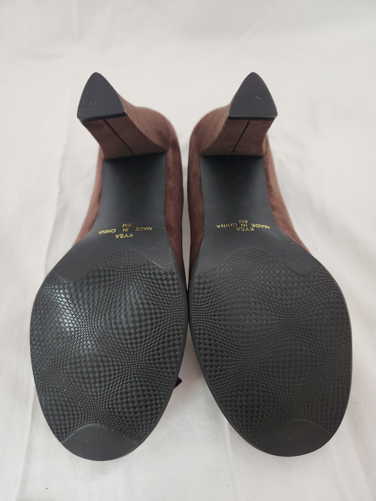 NIB - Apostrophe Brown High Heel Pumps - Size: 8 Medium - Style: 40848