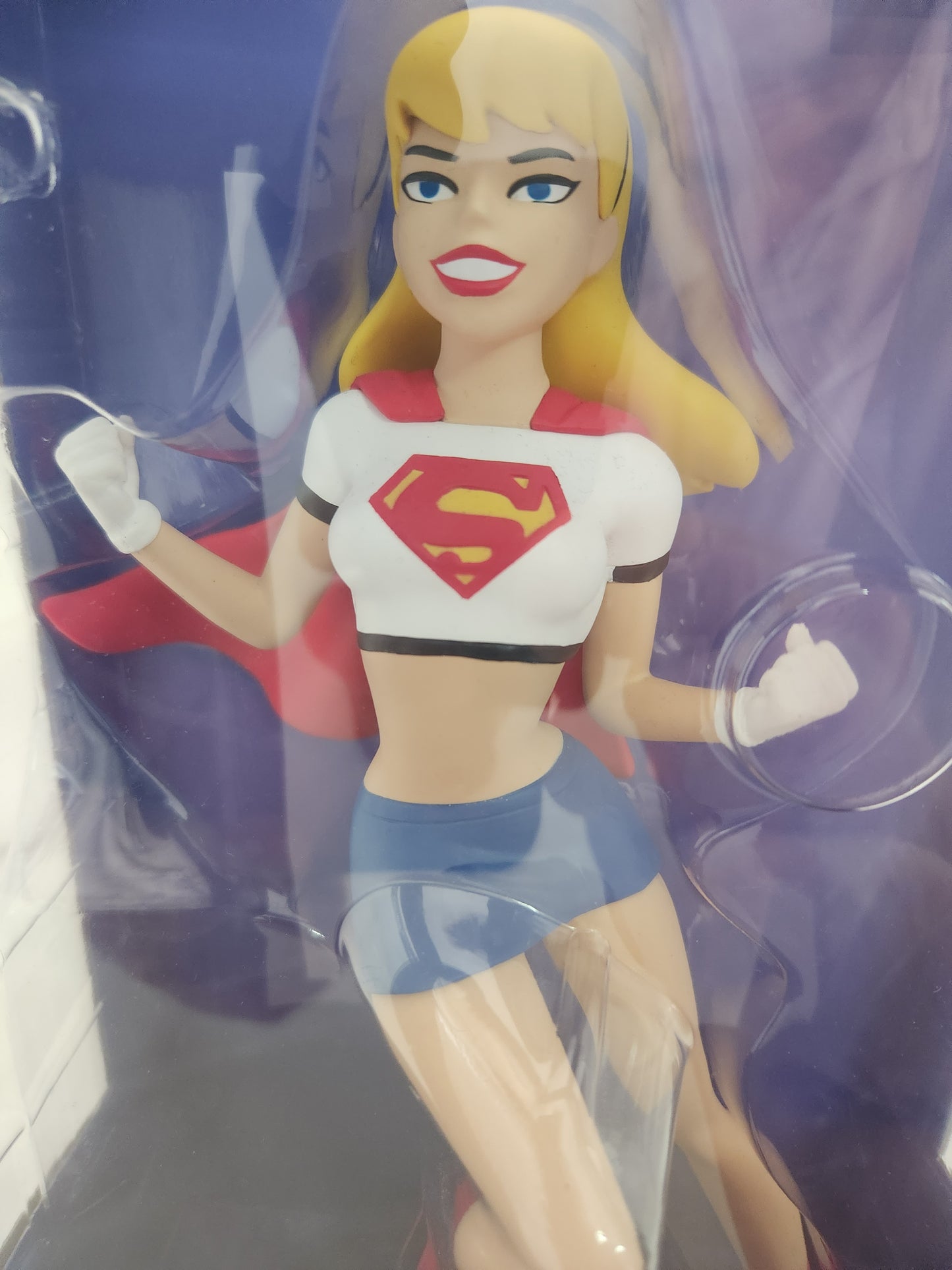 NIB - Femme Fatales Superman the animated series Supergirl Figurine