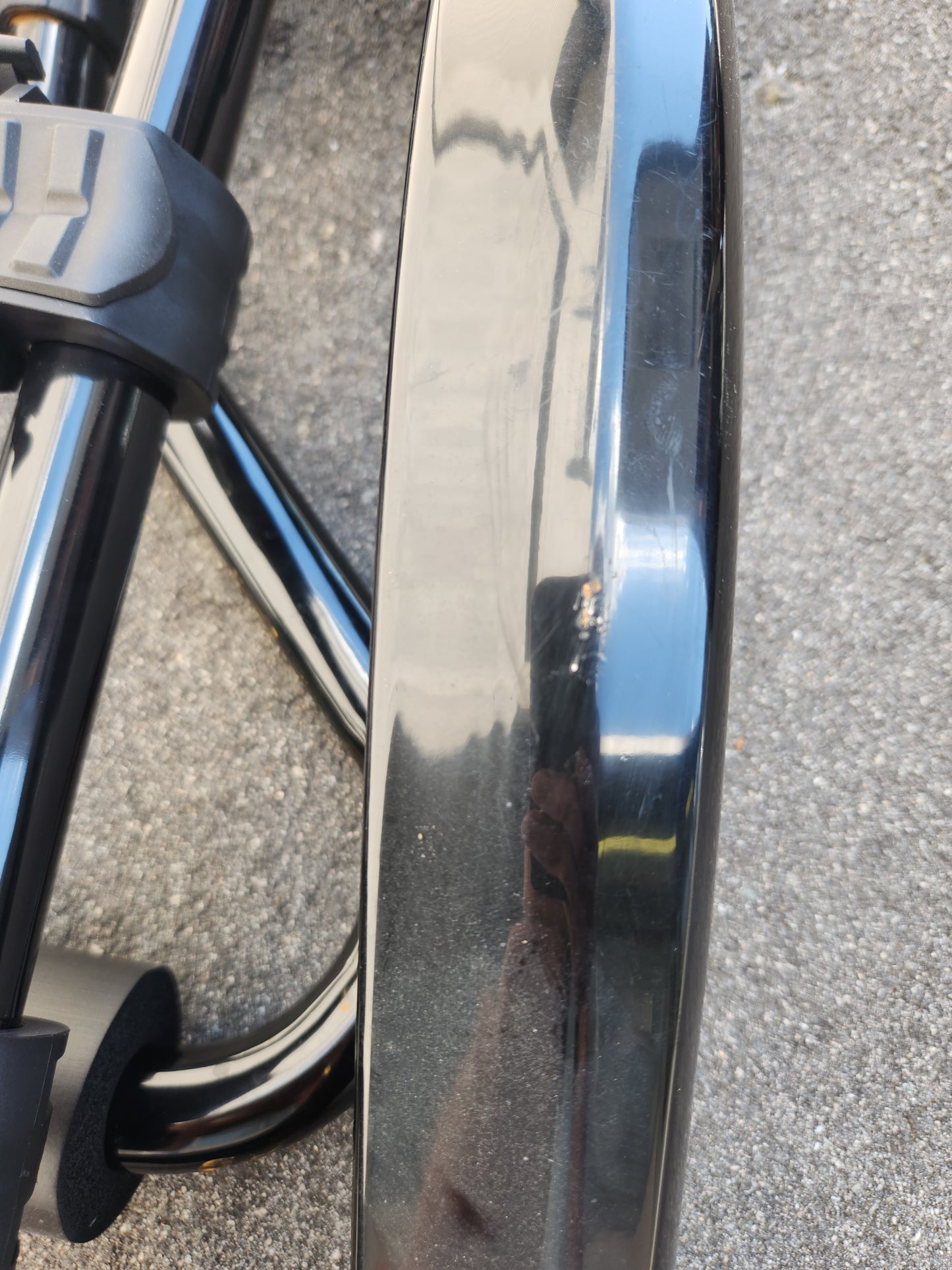 Yakima fullback 2 bike rack w/mounting straps - trunk mount (no bike straps/no key) LOCAL PICK-UP ONLY
