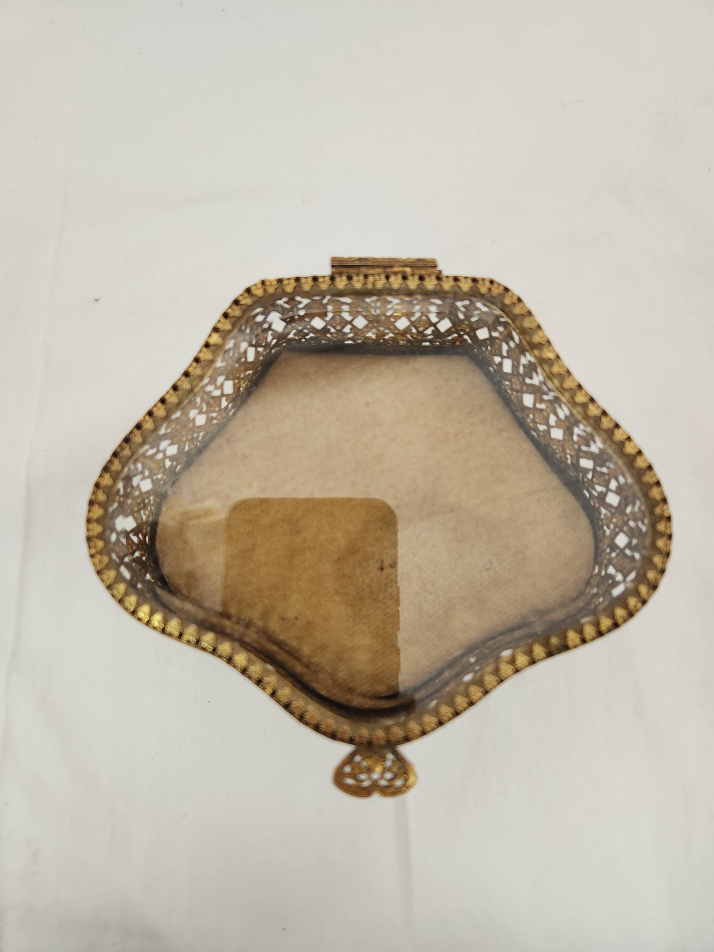 VTG - STYLEBUILT Accessories Filigree Gold Tone Trinket Box w/Beveled Glass Top
