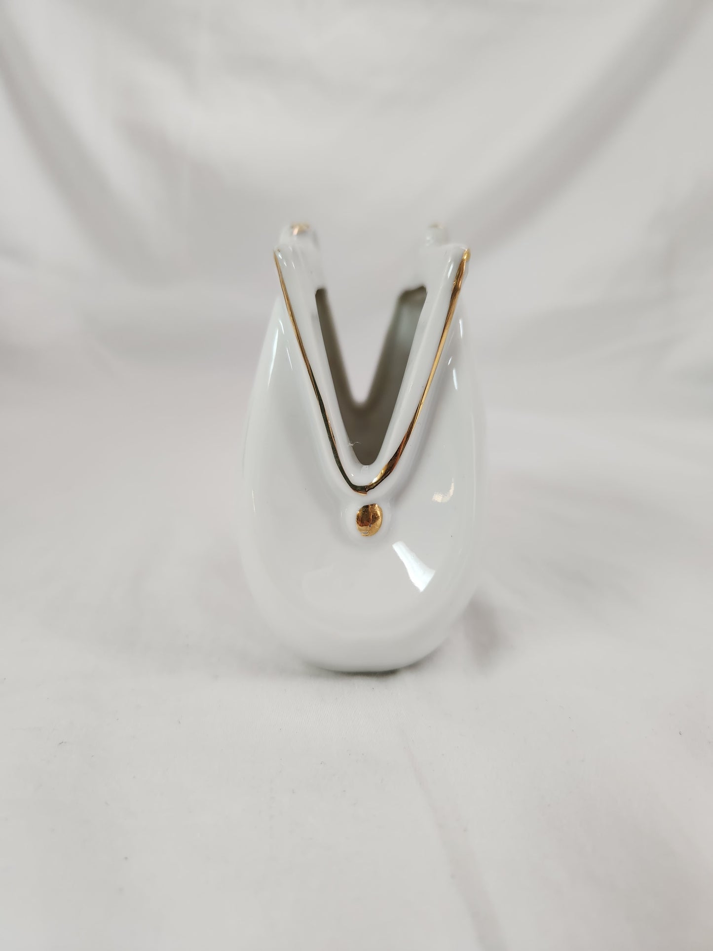 VTG - White Floral Ceramic Purse Planter #52/361