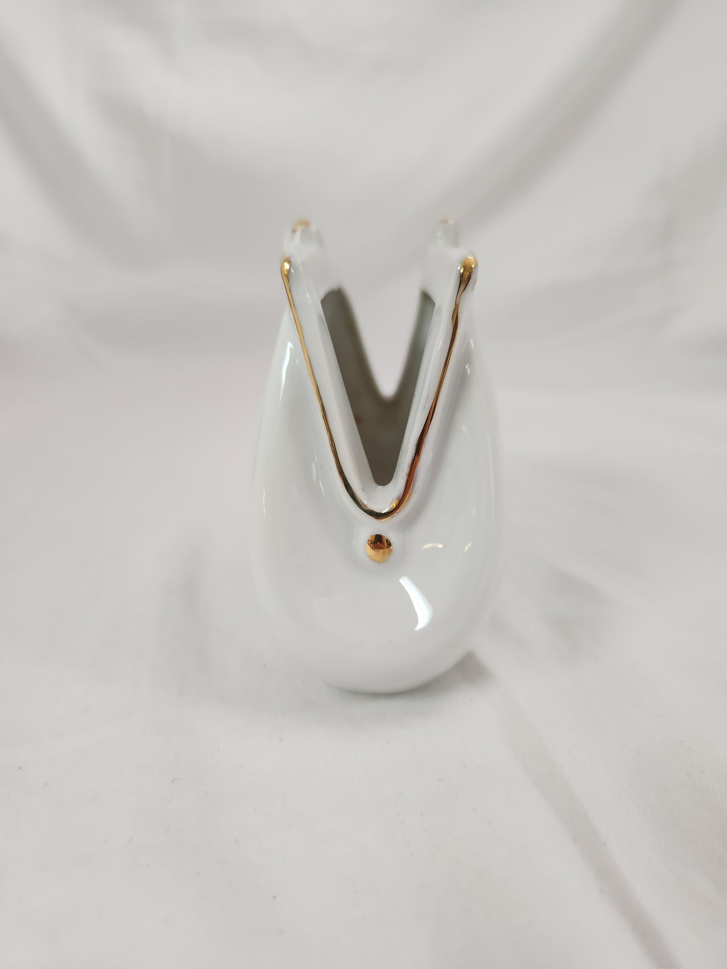 VTG - White Floral Ceramic Purse Planter #52/361