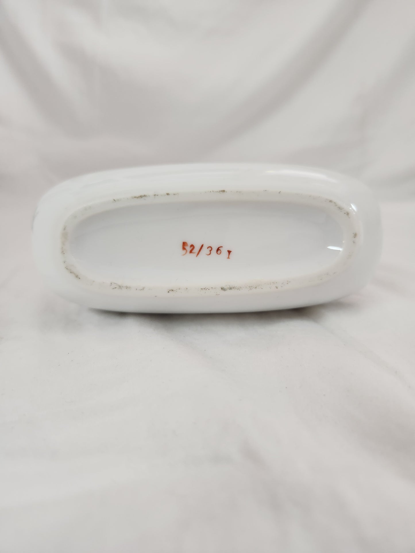 VTG - White Floral Ceramic Purse Planter #52/361
