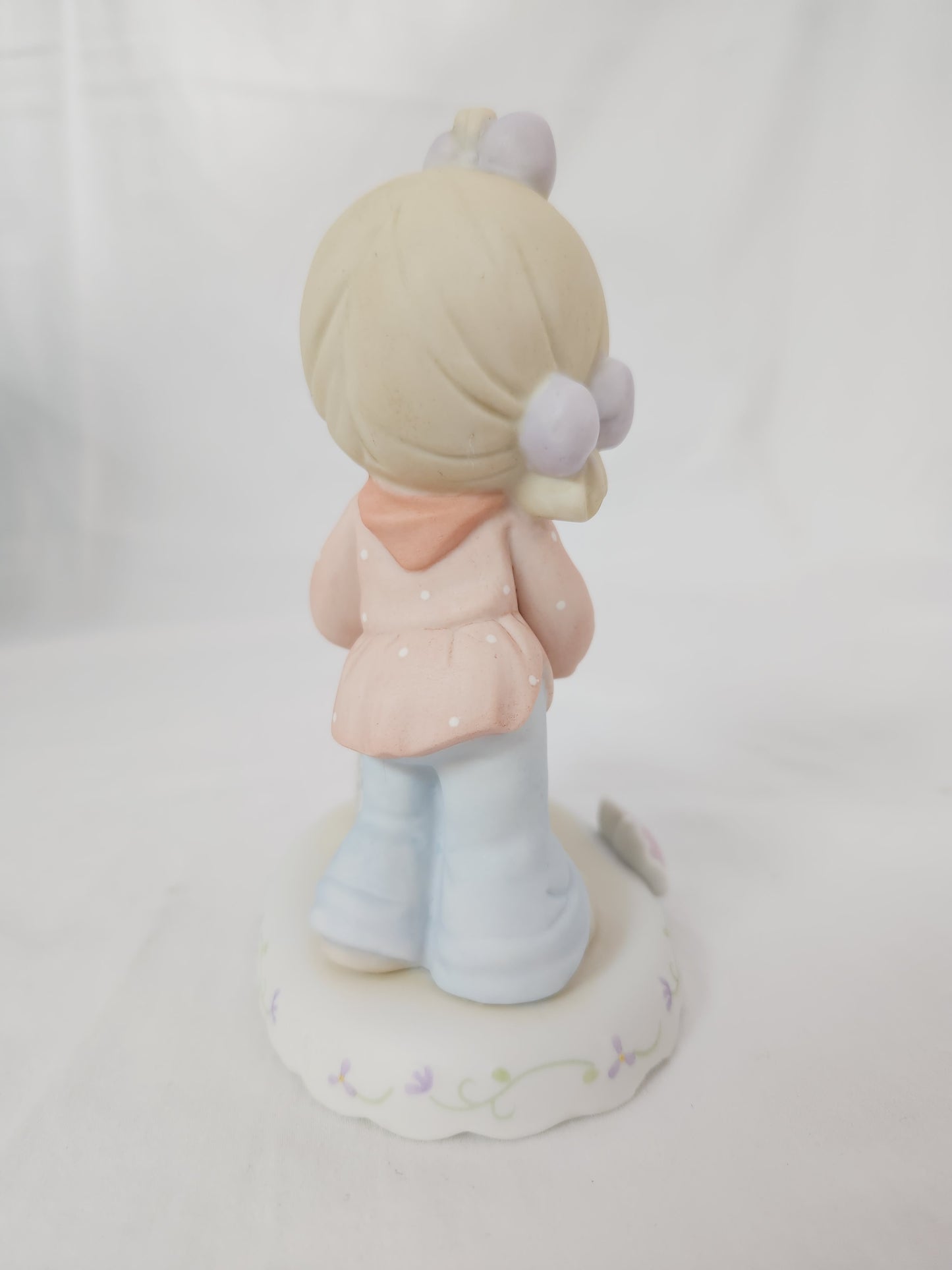 1996 Precious Moments Growing in Grace 'Age 11' Porcelain Figurine #260924