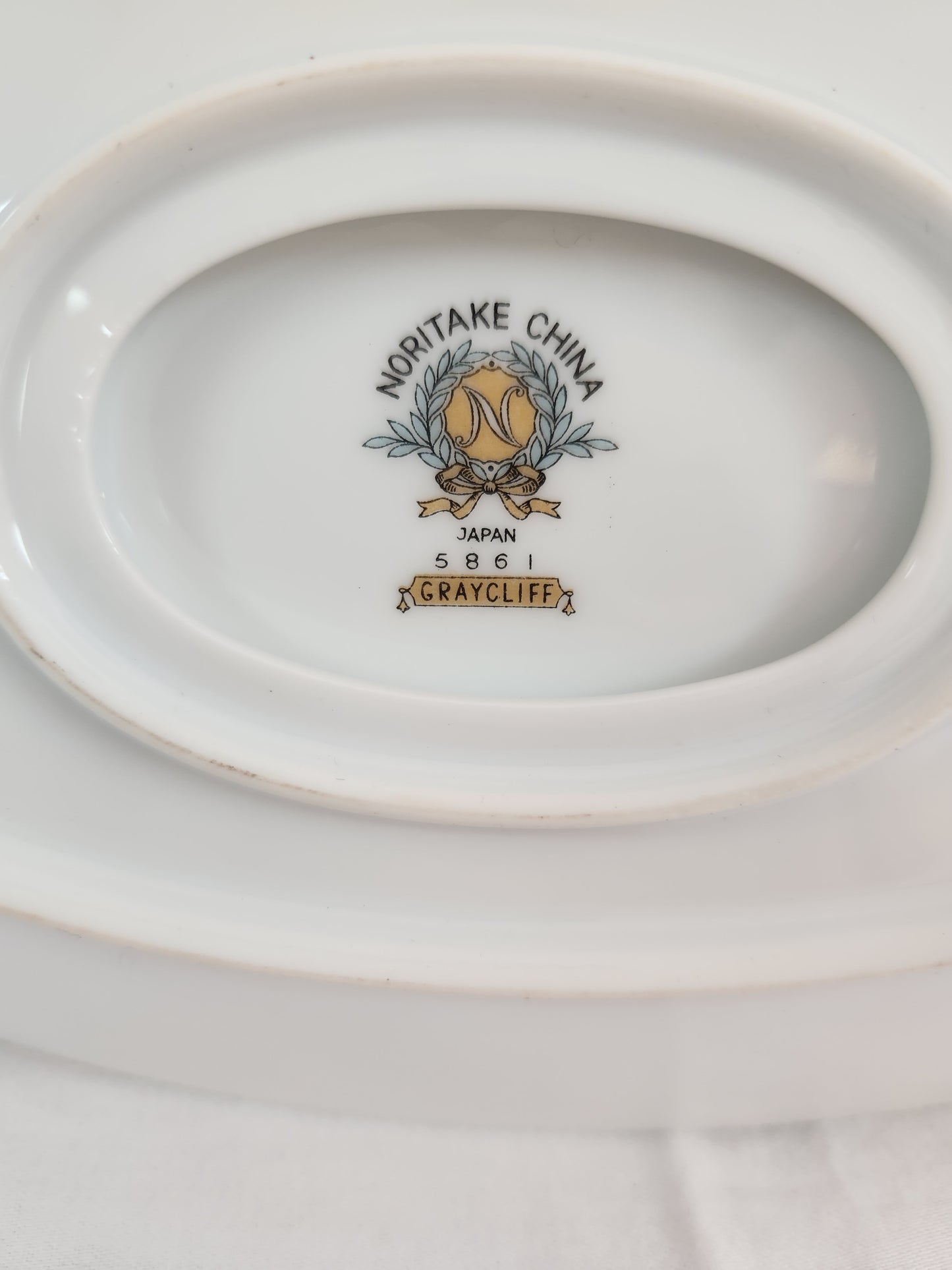 Noritake Graycliff Gravy Boat with Attached Underplate #5861