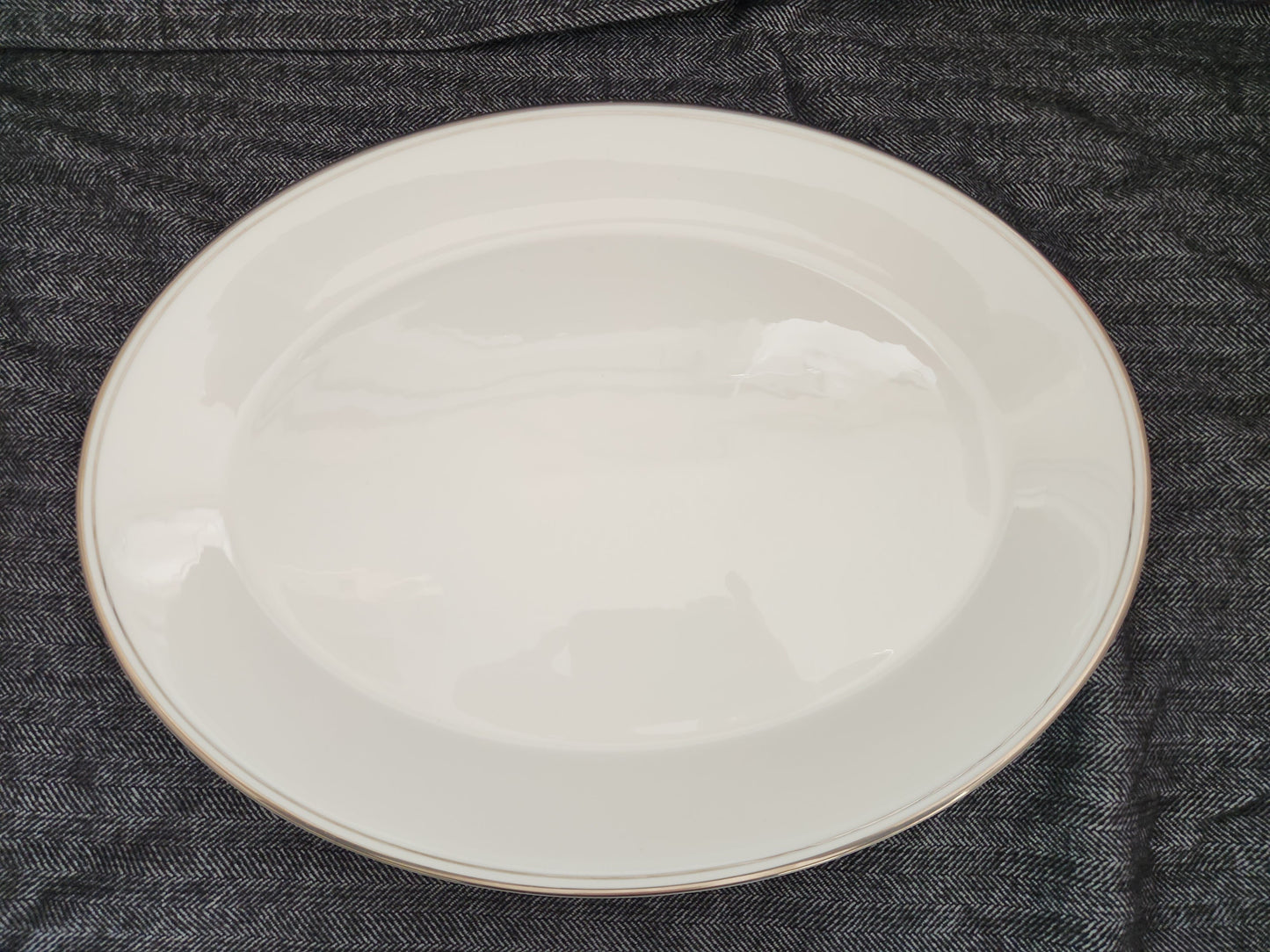 Concord Platinum 16" Oval Serving Platter by Royal Doulton - #H5048