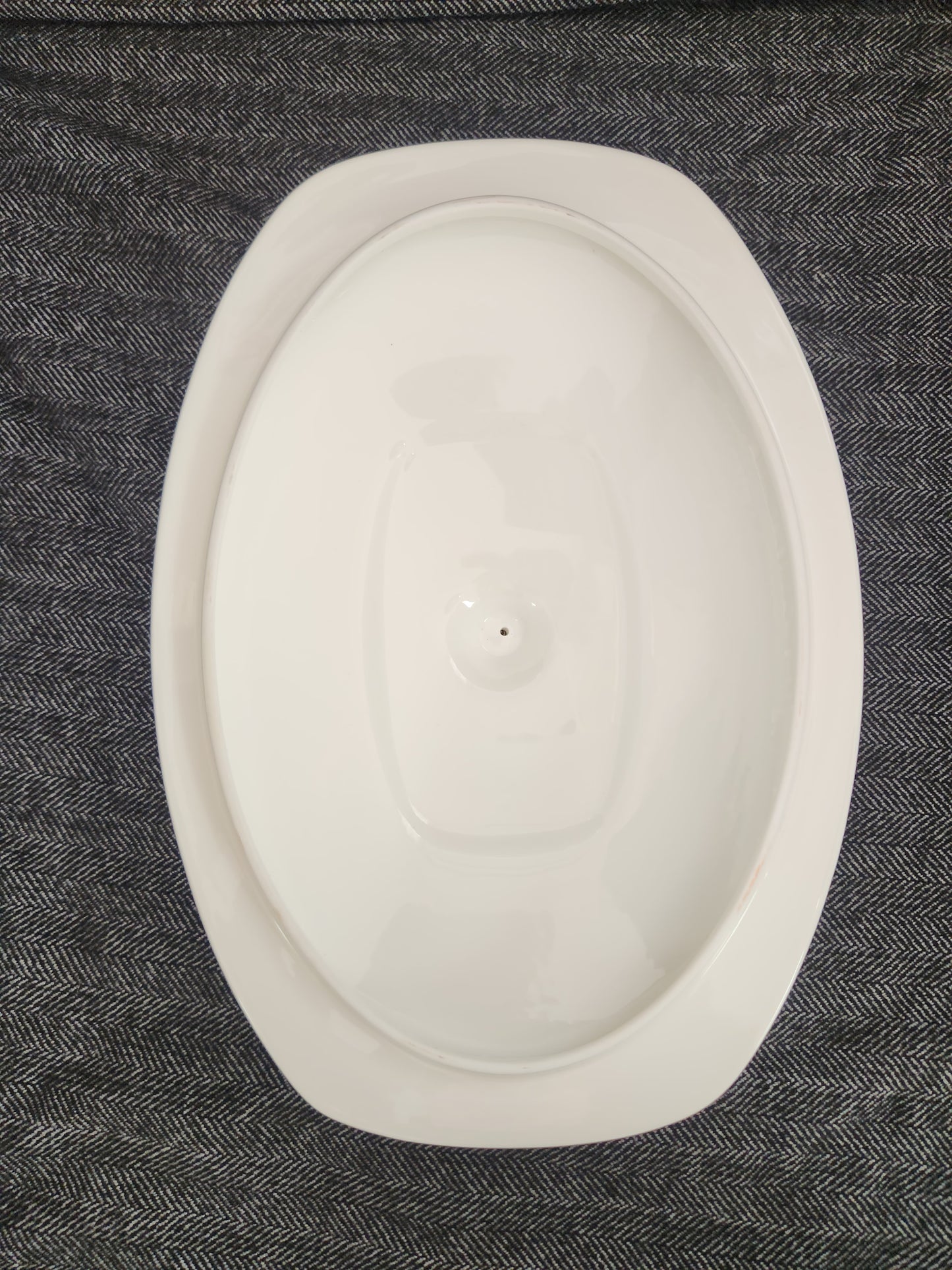 Concord Platinum 11" Oval Vegetable Bowl w/Lid by Royal Doulton - #H5048