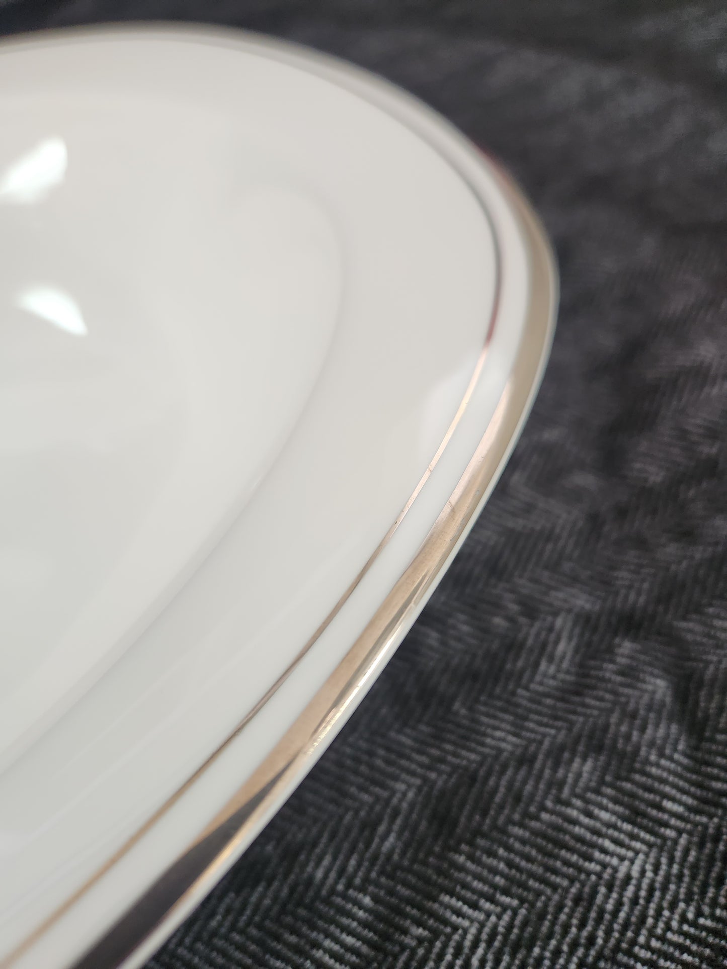Concord Platinum 11" Oval Vegetable Bowl w/Lid by Royal Doulton - #H5048