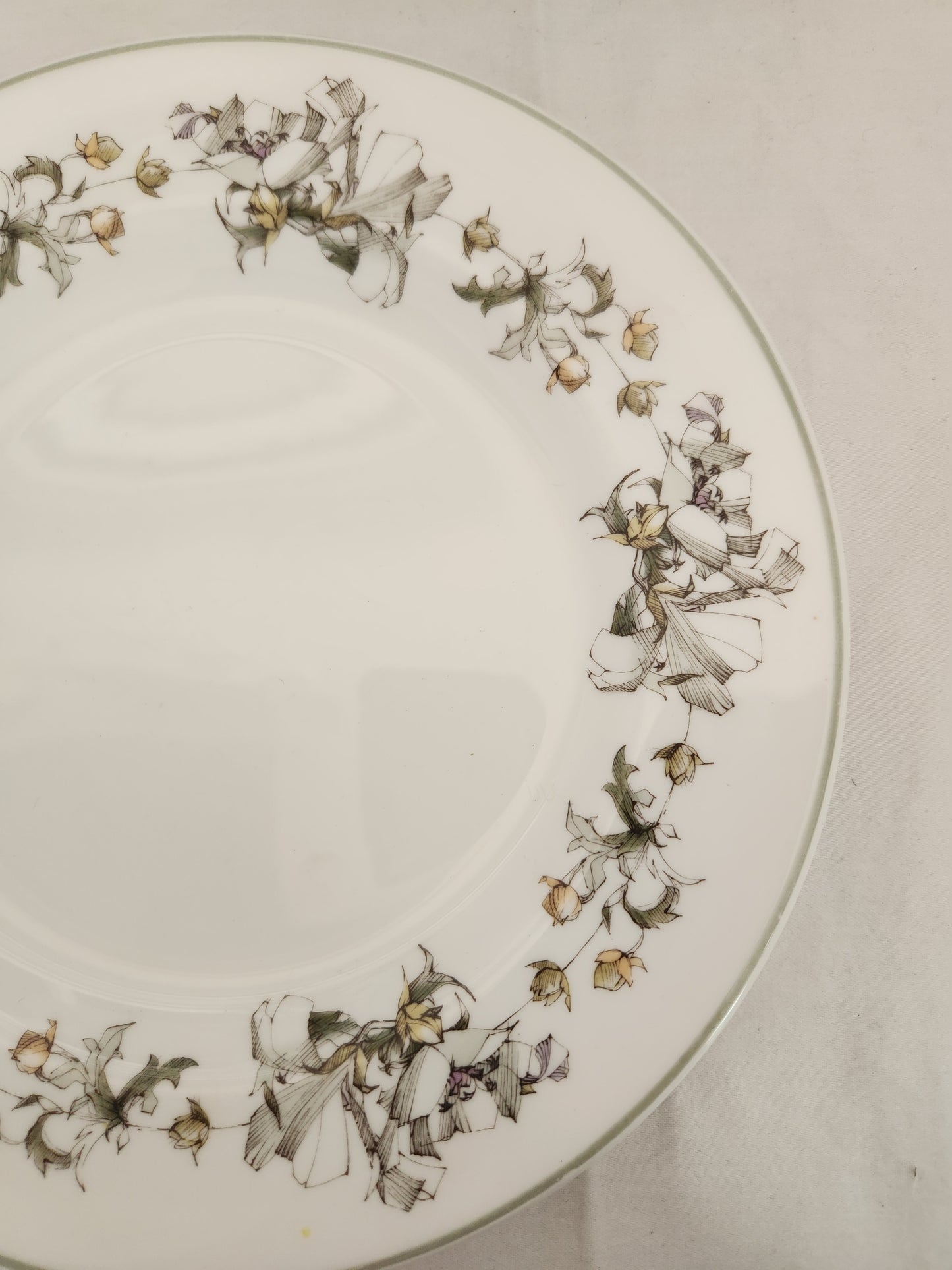 Spode Bone China 9" Summerfield Luncheon Plate