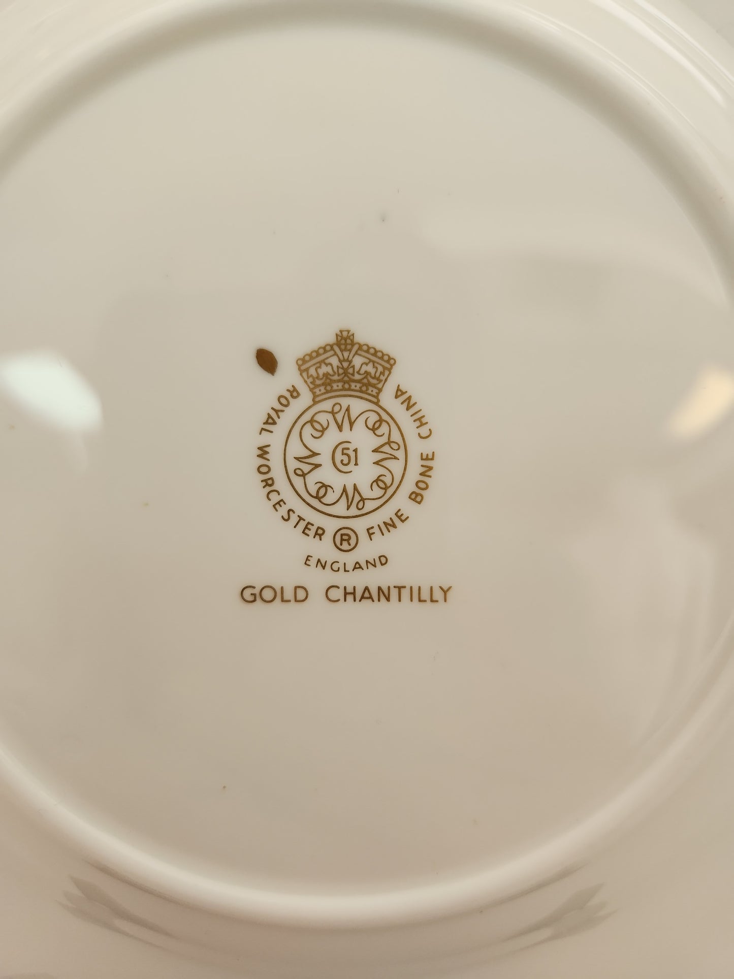 Royal Worcester Bone China 9" Gold Chantilly Luncheon Plate