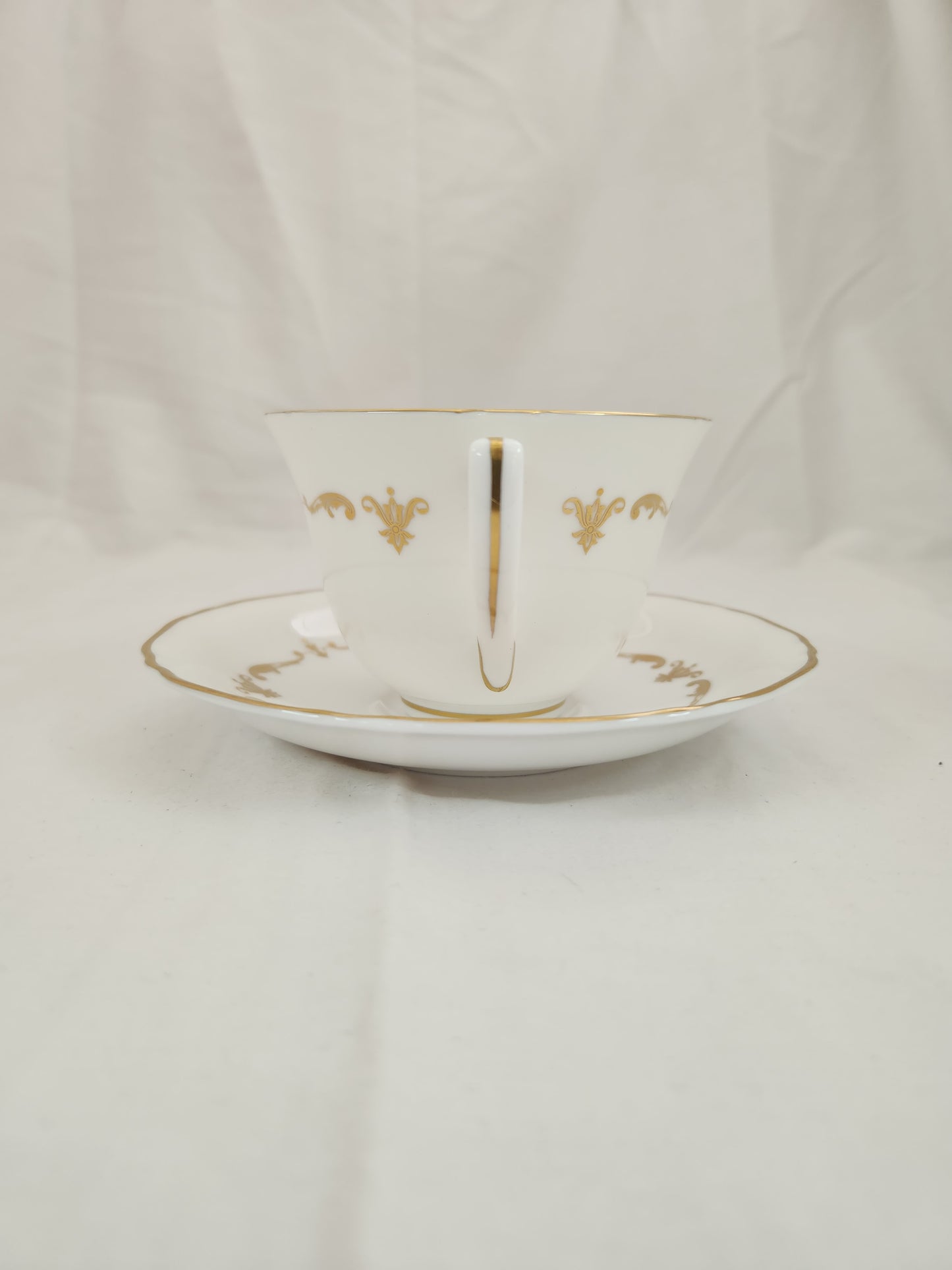 Royal Worcester Bone China Gold Chantilly Footed Cup & Saucer