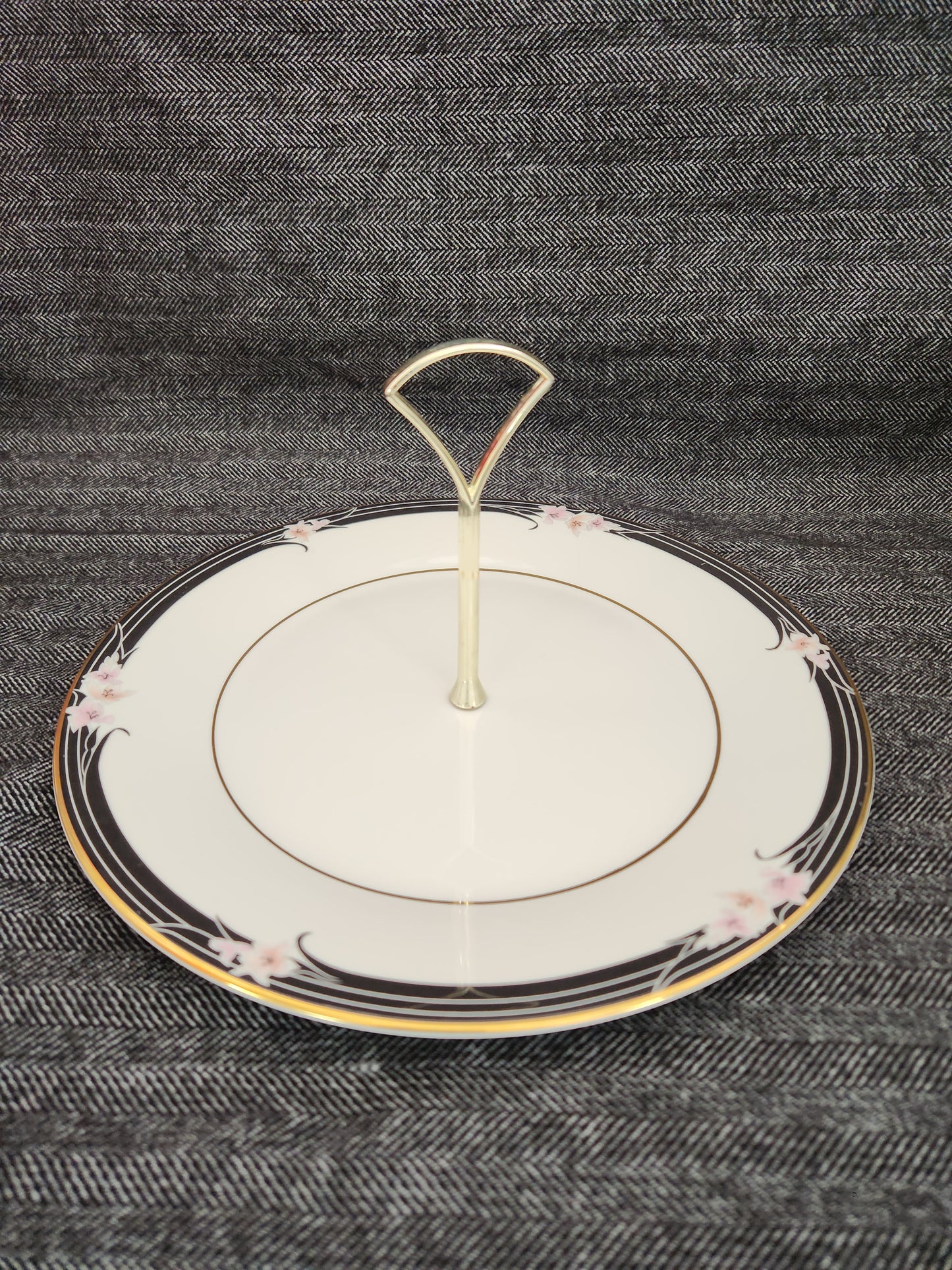 1984 Royal Doulton "Enchantment" Round Serving Plate w/Handle - TC-1156