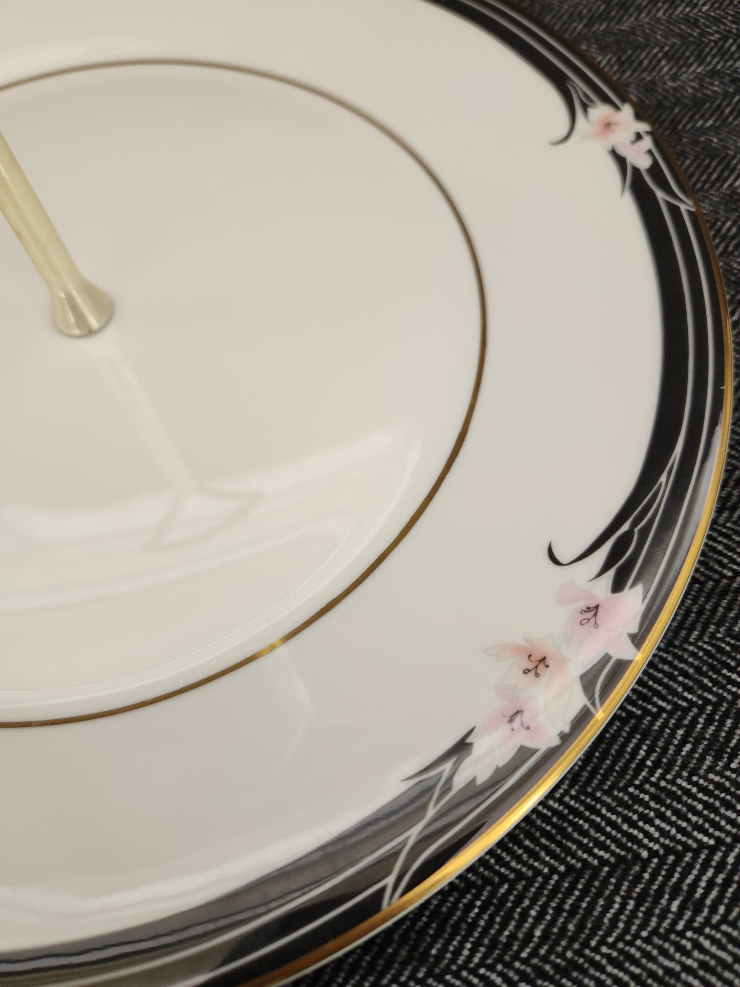 1984 Royal Doulton "Enchantment" Round Serving Plate w/Handle - TC-1156