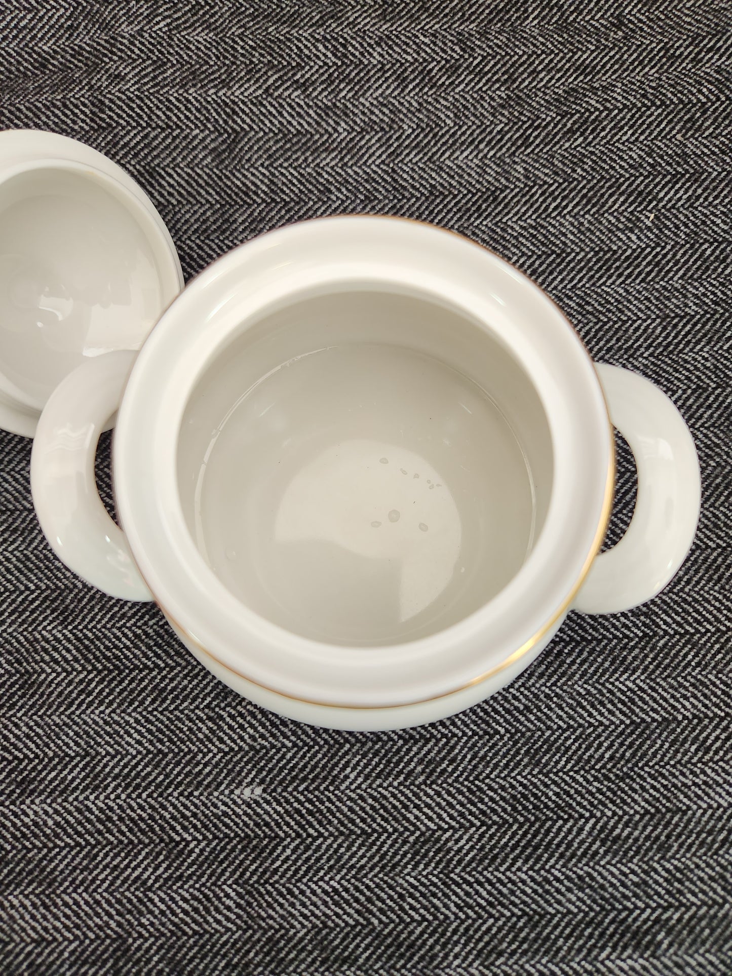 1984 Royal Doulton "Enchantment" Sugar Bowl with Lid - TC-1156