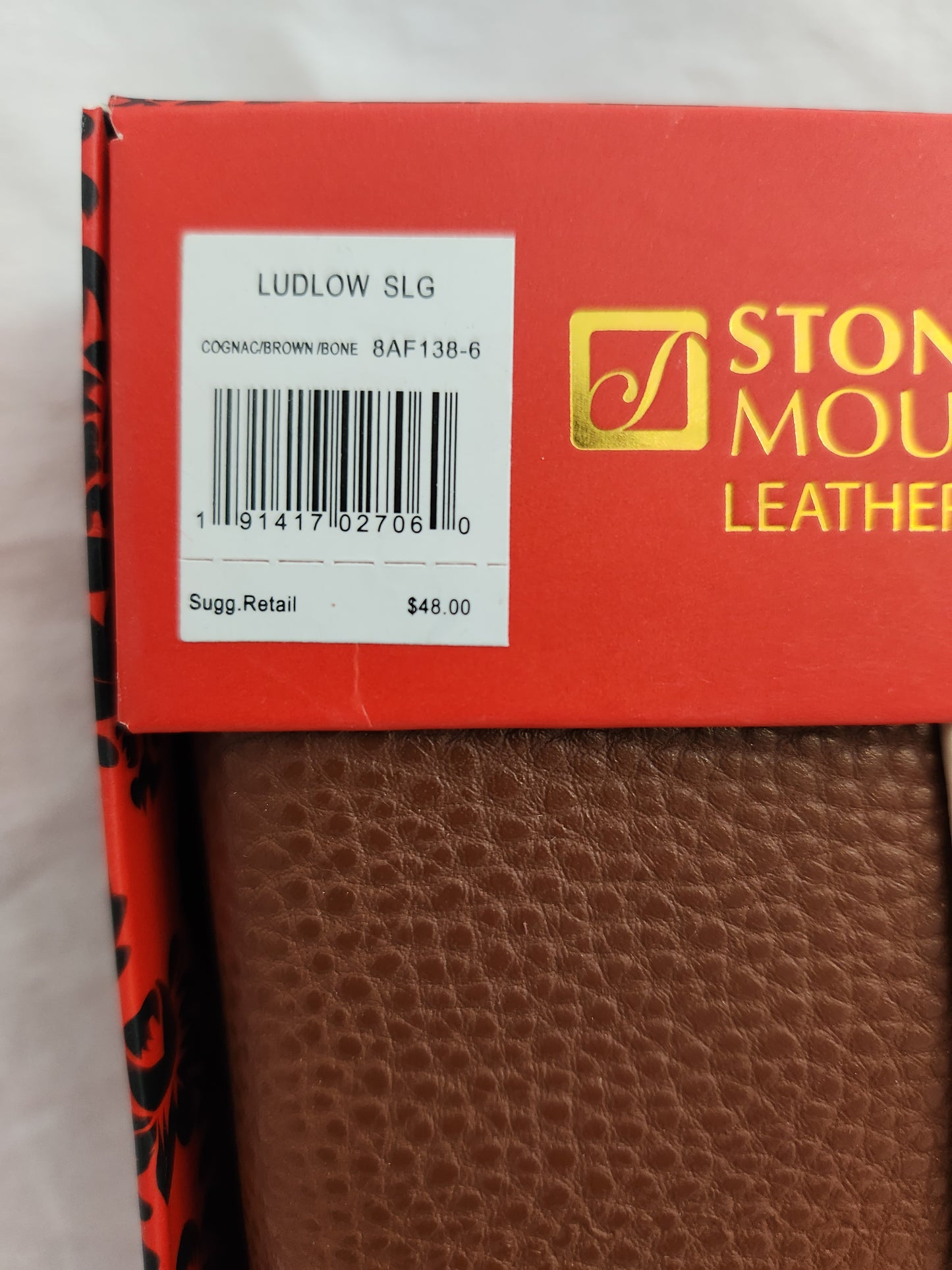 NWT - Stone Mountain Brown Ludlow SLG Zip Around Leather Wallet