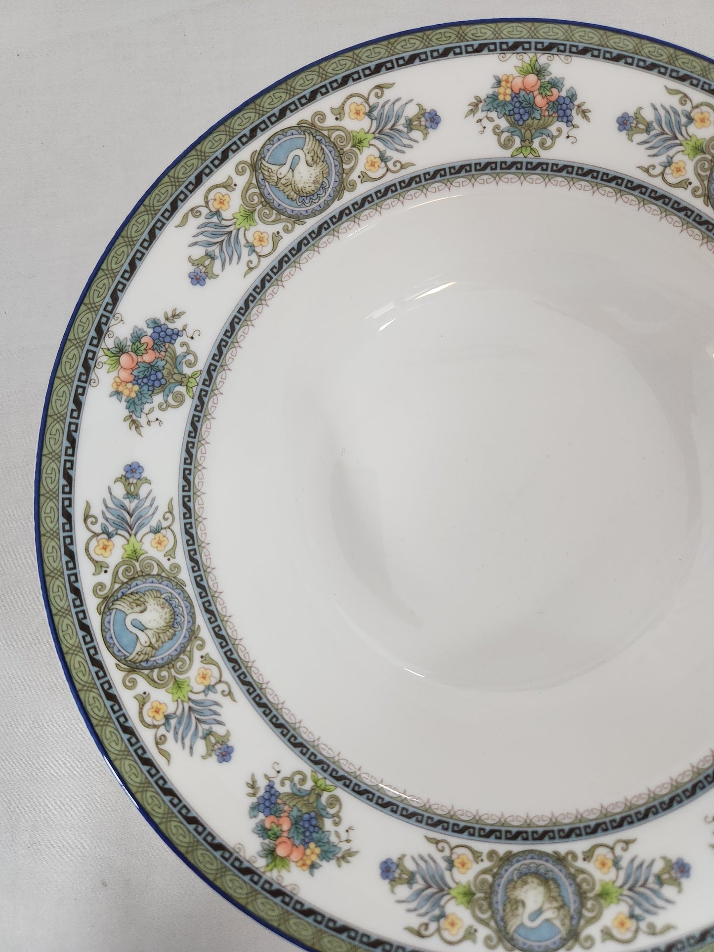 Mikasa Ultima+ Super Strong Fine China HK-305 Victorian Crest Rimmed Soup Bowl