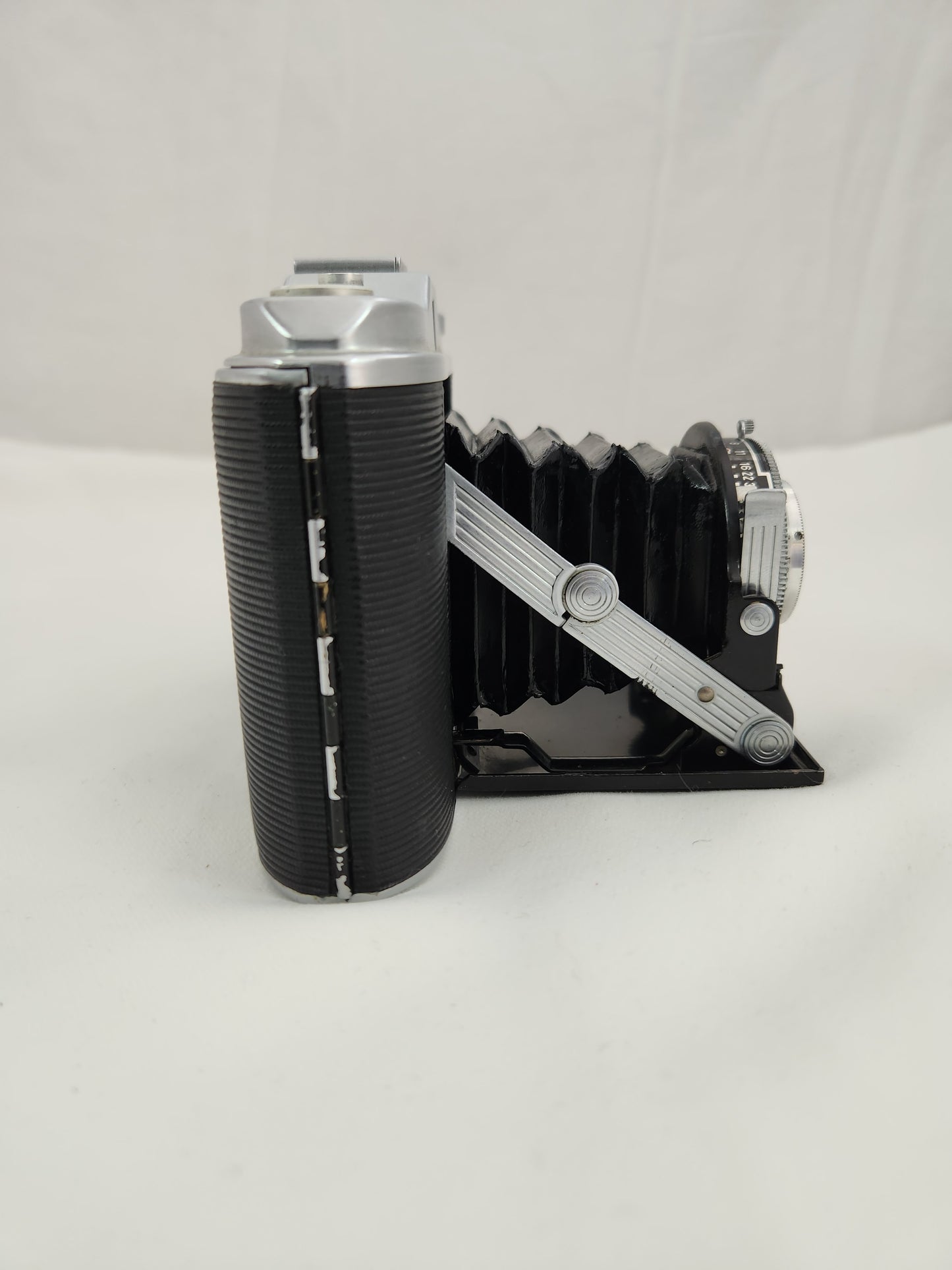 Vintage - AGFA Isolette I Folding Bellowed Camera w/ Agnar 1:4.5/85 mm Vario lens