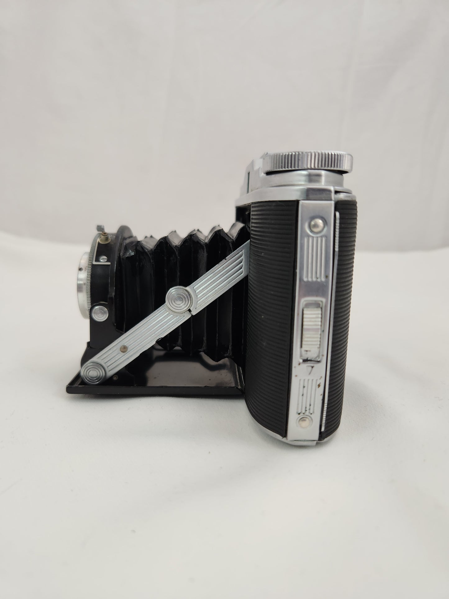 Vintage - AGFA Isolette I Folding Bellowed Camera w/ Agnar 1:4.5/85 mm Vario lens