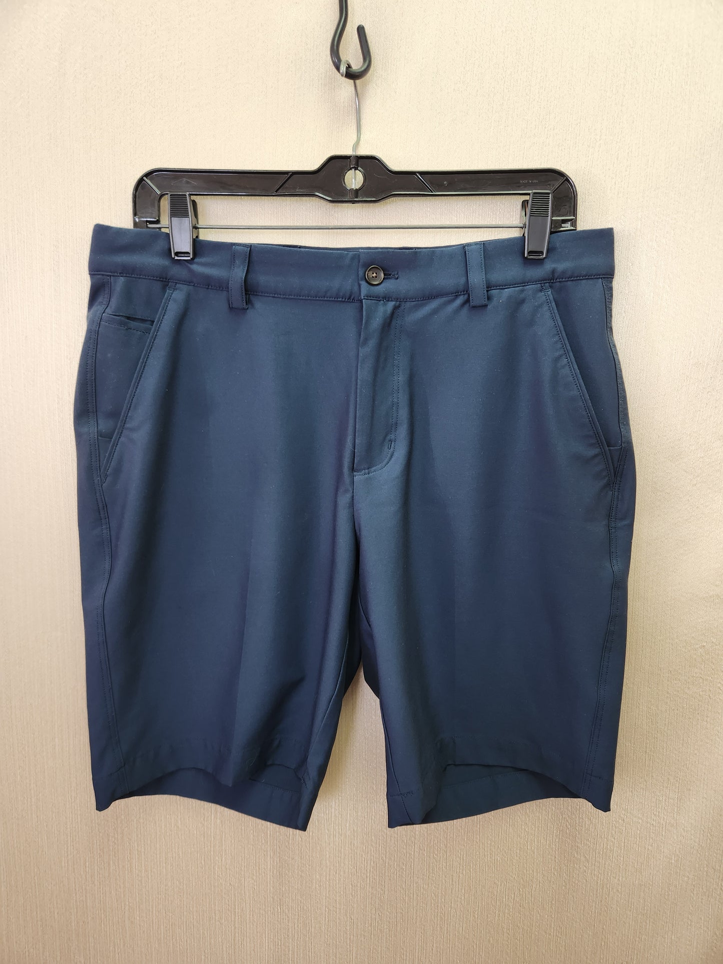 Greg Norman Navy ML75 Microlux Performance Golf Shorts - Size: 32