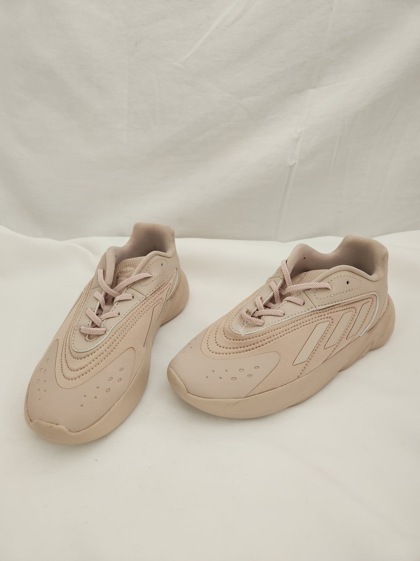 Adidas Originals Kids "Wonder Taupe" Ozelia Shoe HQ1611 - Size: 3