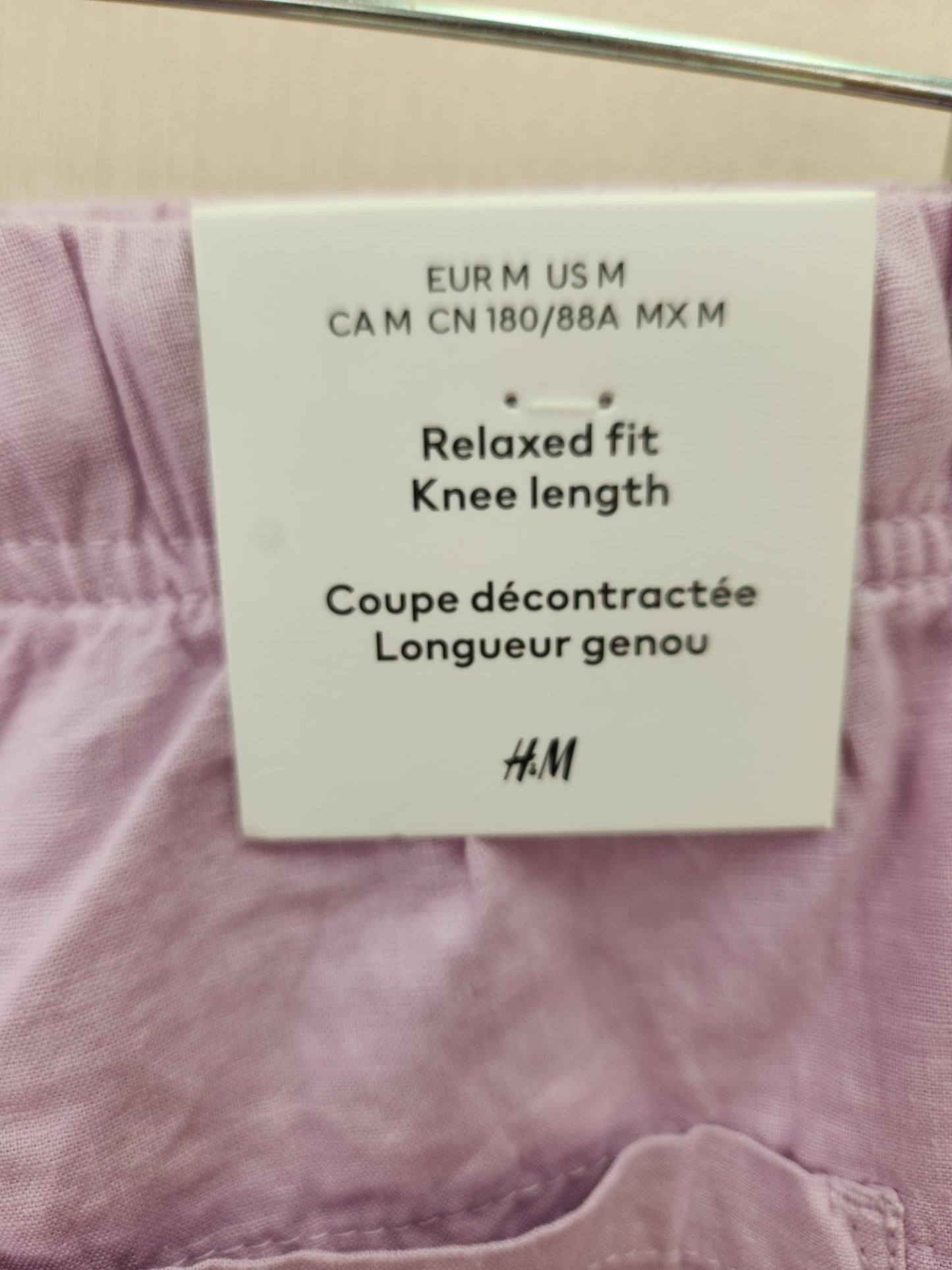 H&M Men's Light Purple Relaxed Fit Knee Length Linen Blend Drawstring Shorts - Size: M