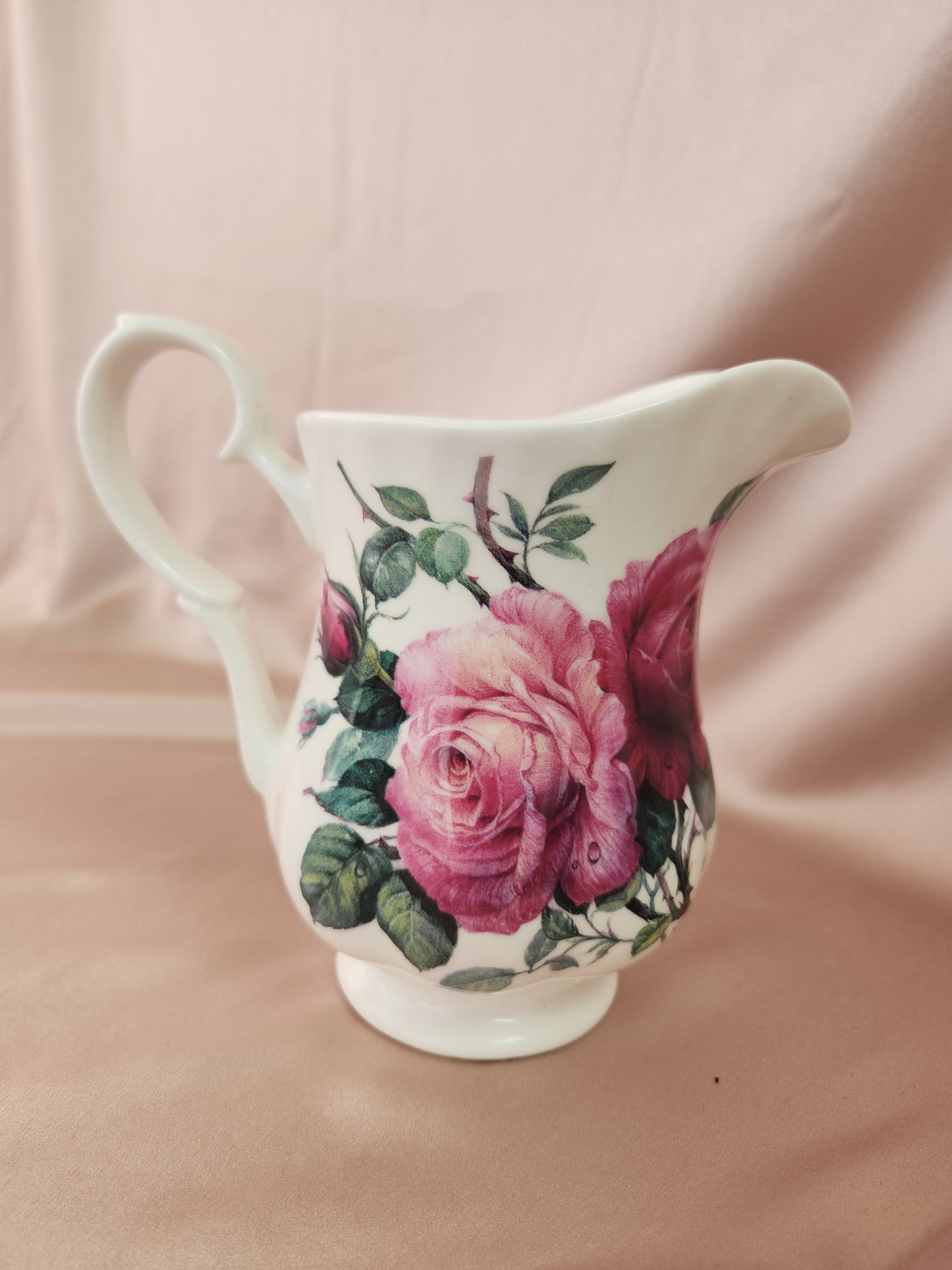 Roy Kirkham "English Rose" 16oz. Pitcher