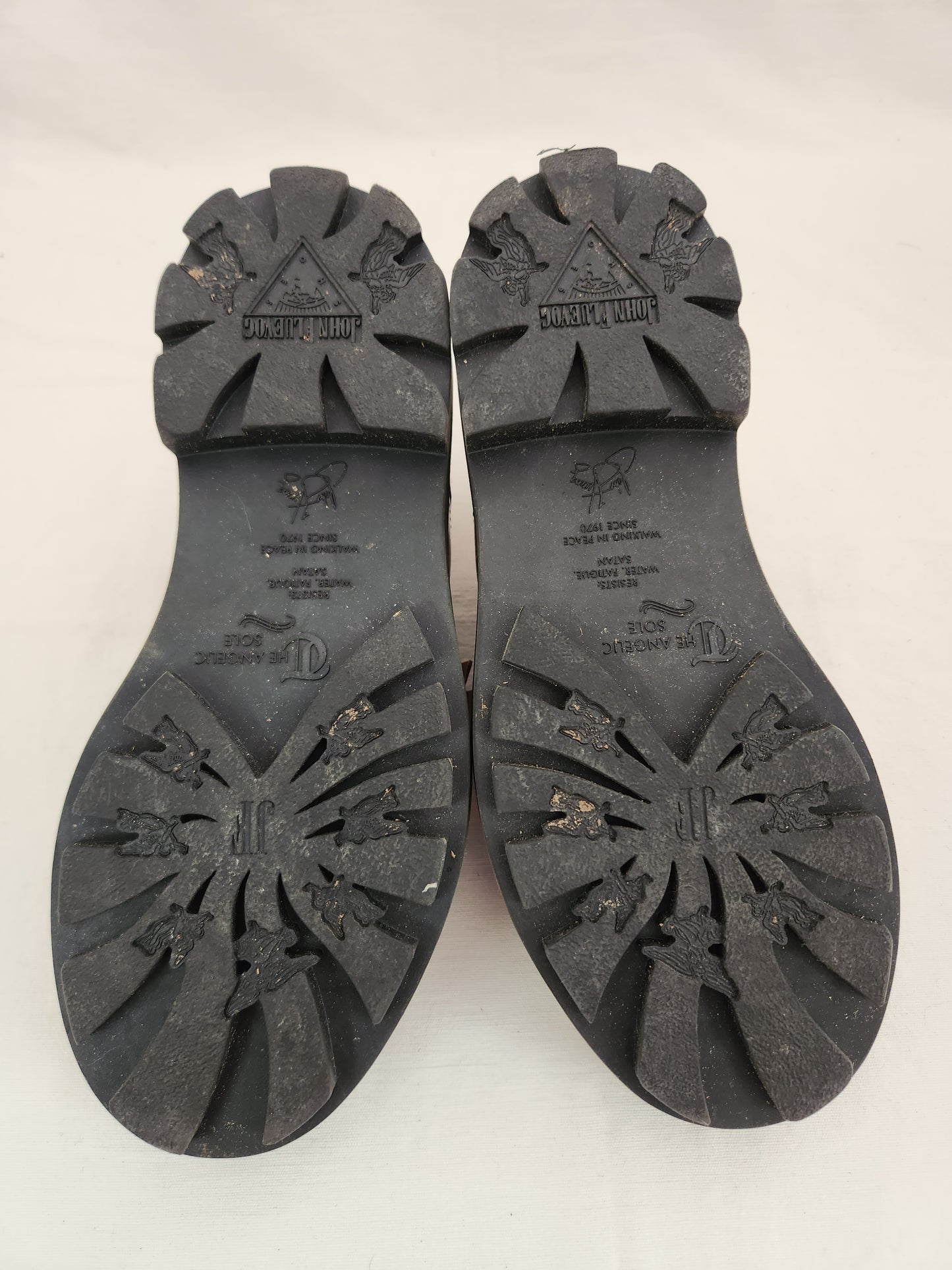 John Fluevog 7th Heaven Johane Angel shoe with custom buckle - Size: M7/W9