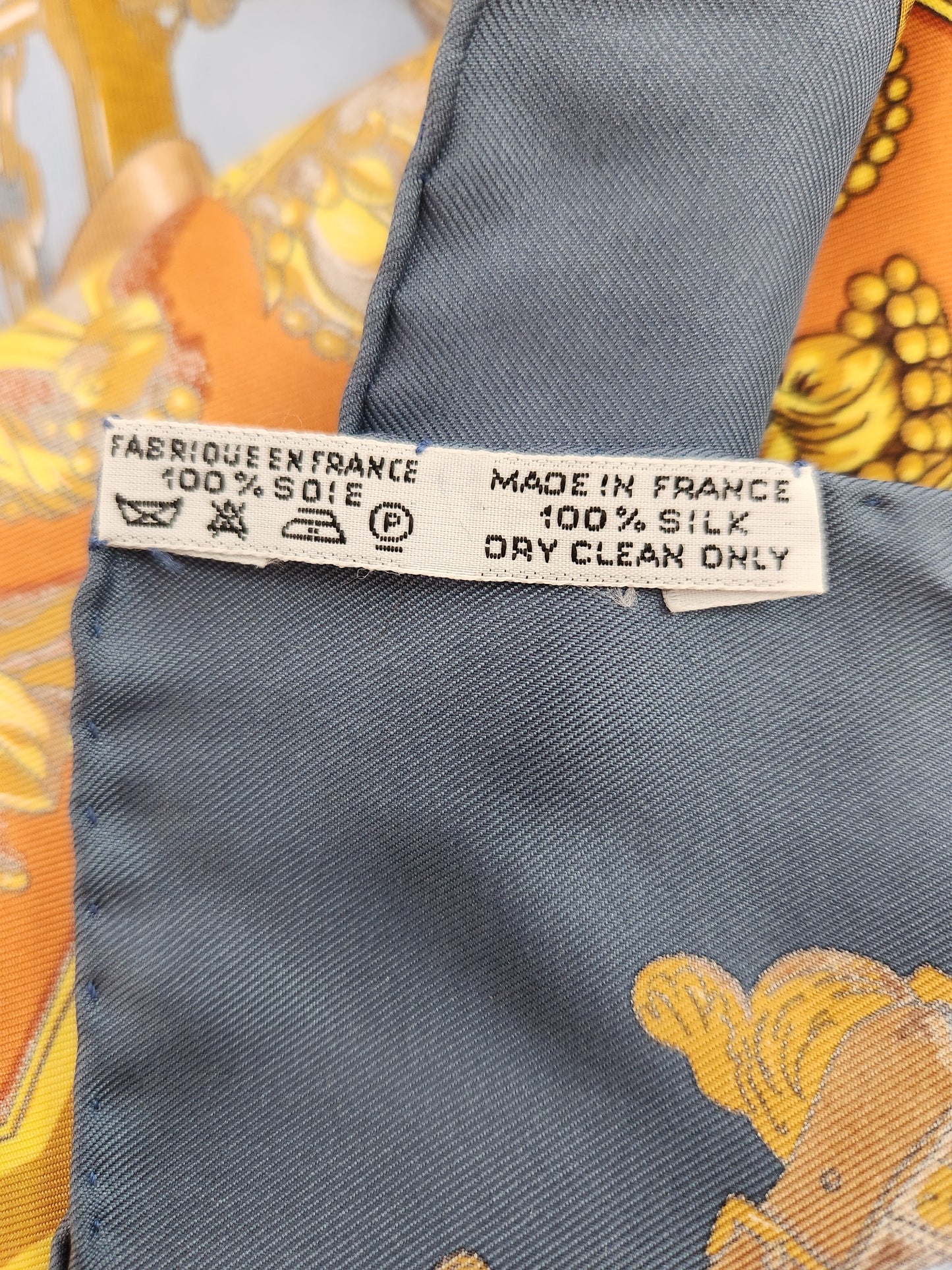 Vintage - Hermes "Musee Museum" 90cm Silk Scarf