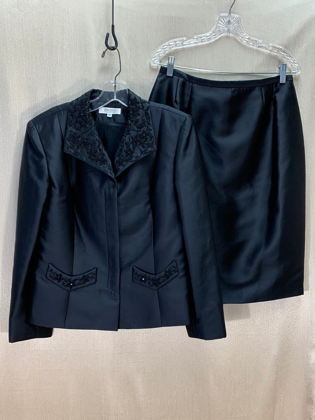 VTG - BIGIO COLLECTION black Silk Wool Beaded Blazer Skirt Suit - 12