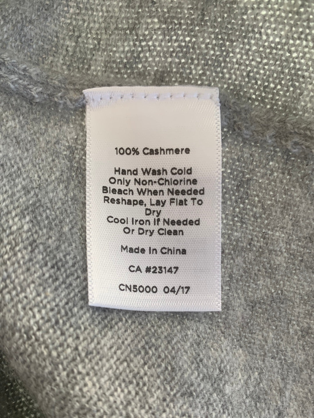 TALBOTS grey Cashmere 3/4 Sleeve Sweater - M