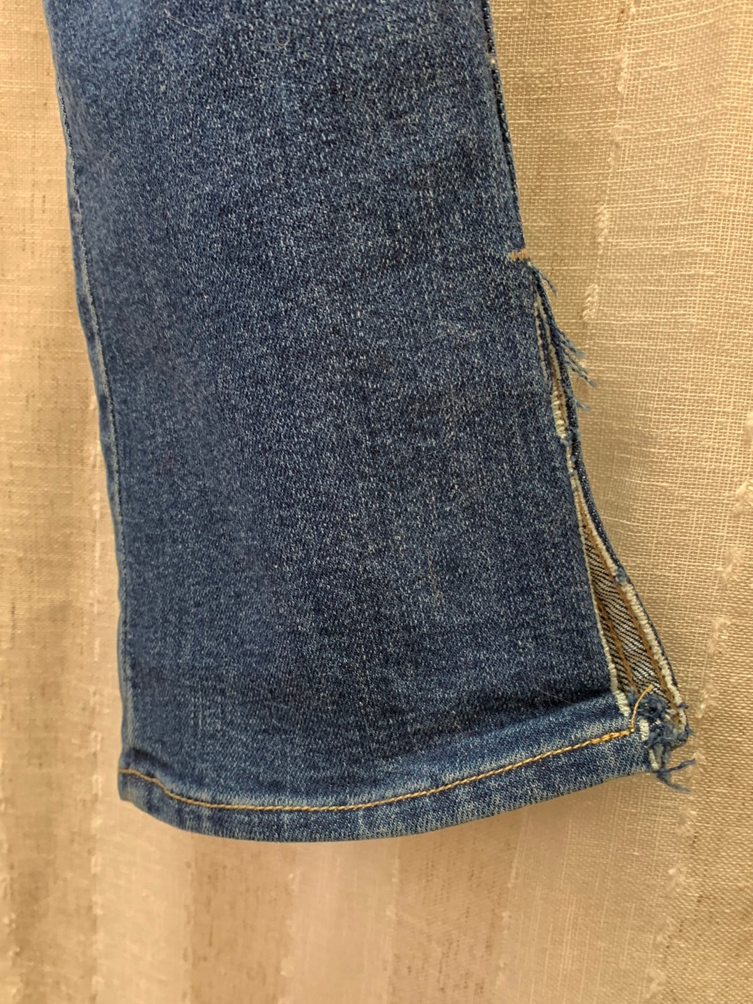 MOTHER right of passage The High Waisted Rascal Slice Undine Hem Jeans - 24