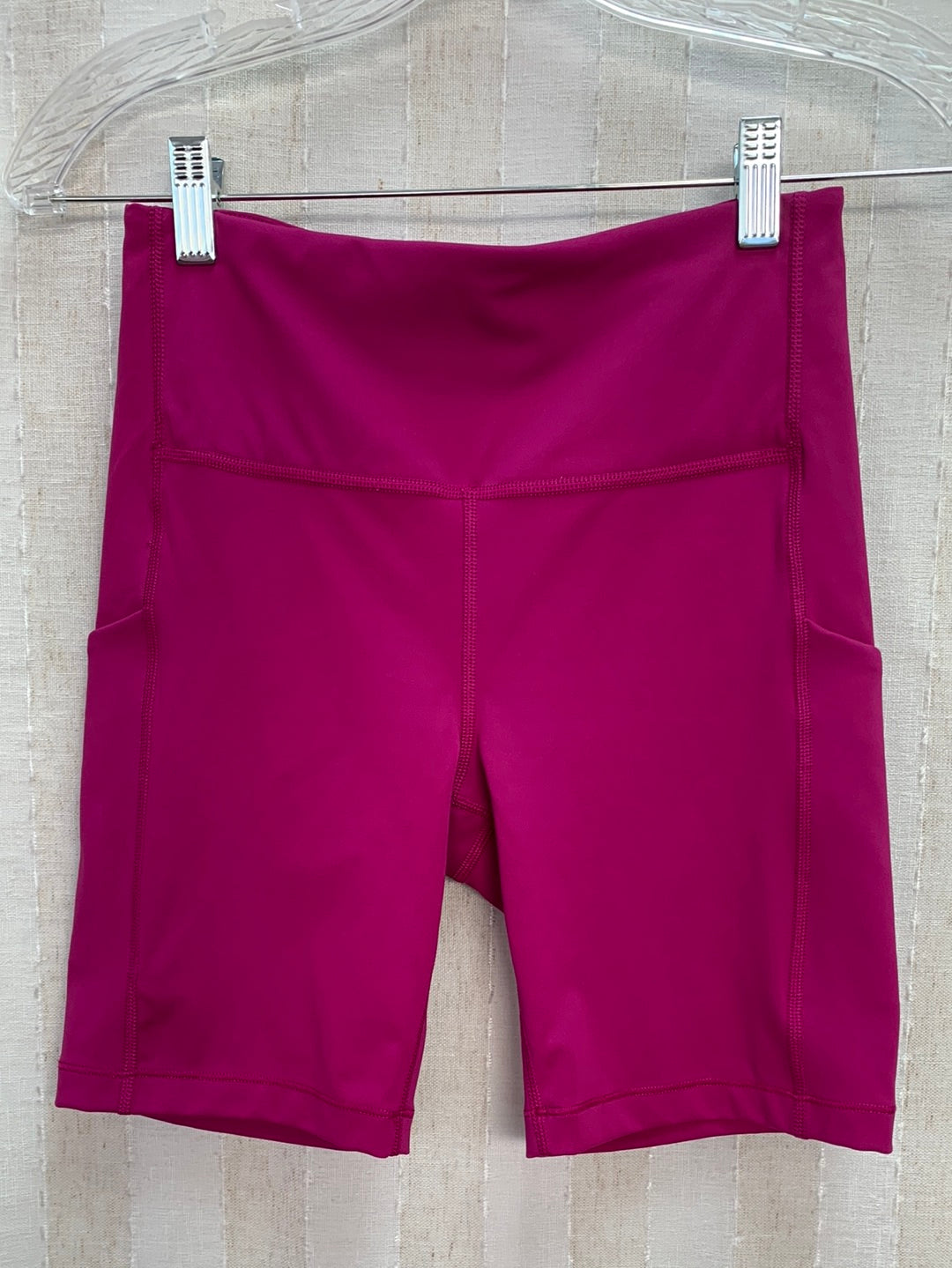 ATHLETA fuchsia pink Ultimate Stash Pocket 7" Short - Small