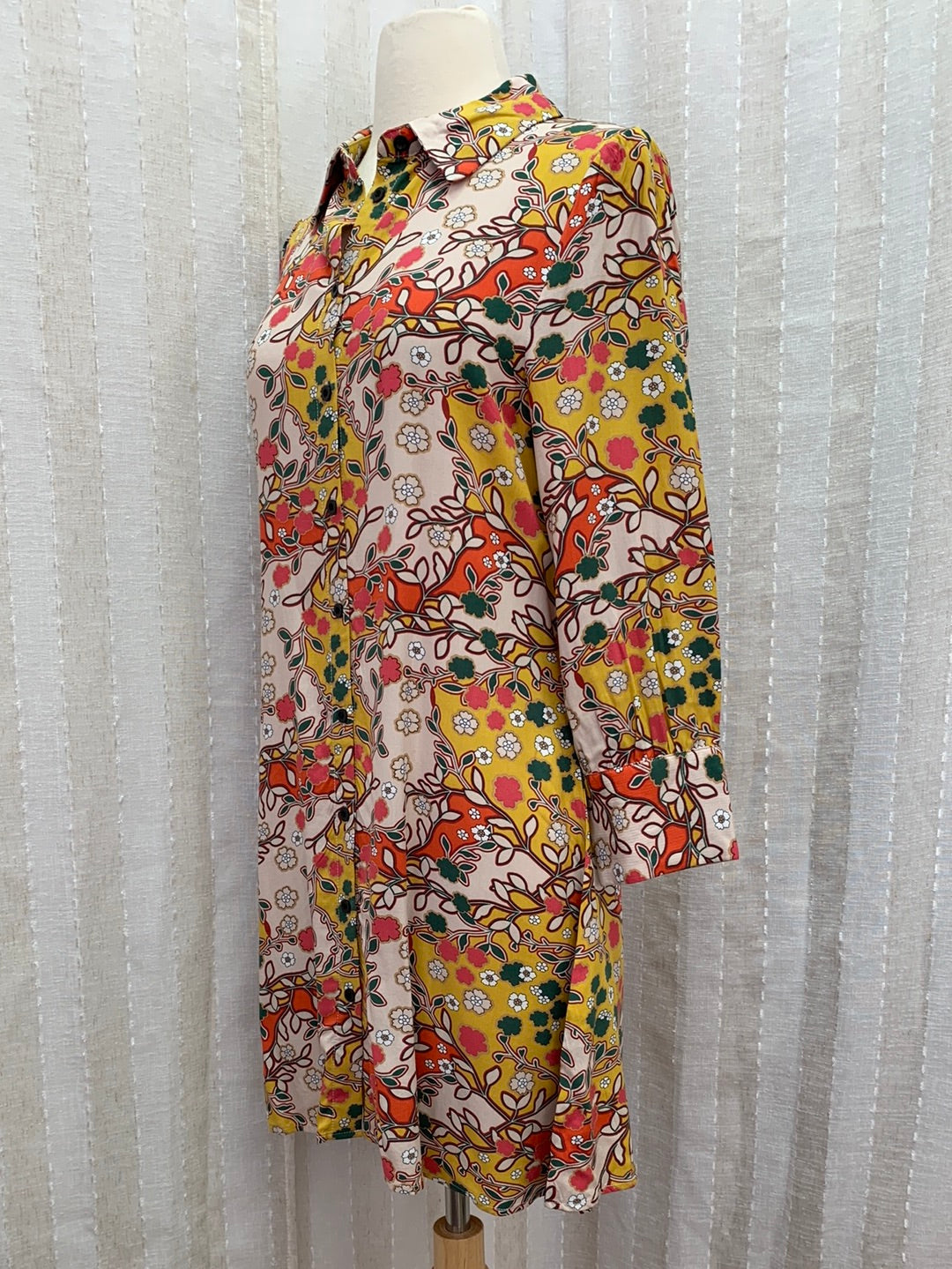 NWT - NATURAL LIFE mustard yellow Floral Twiggy Mini Shirt Dress - Medium