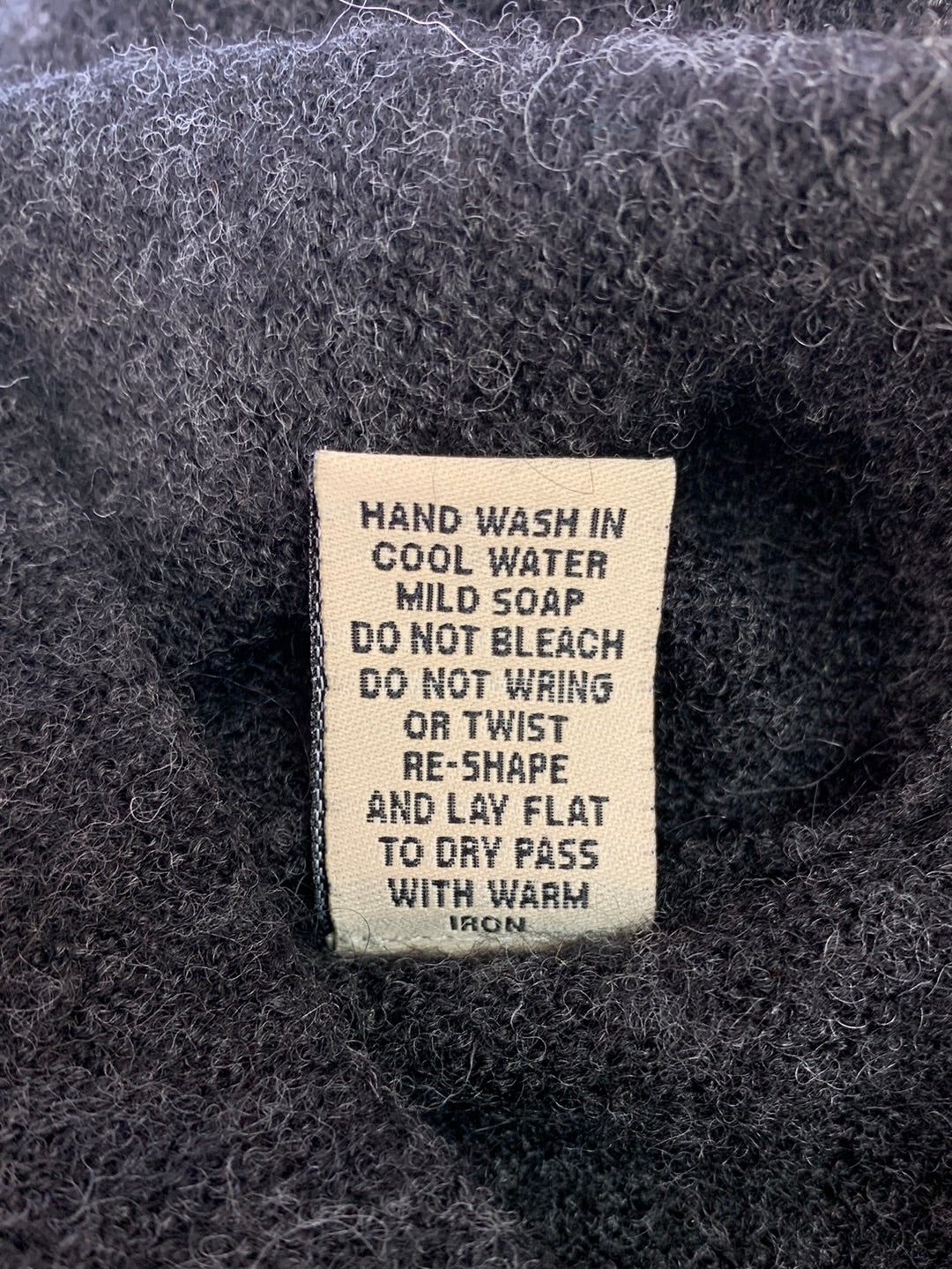 BEYOND THREADS charcoal grey Alpaca Wool Long Sleeve Sweater - S