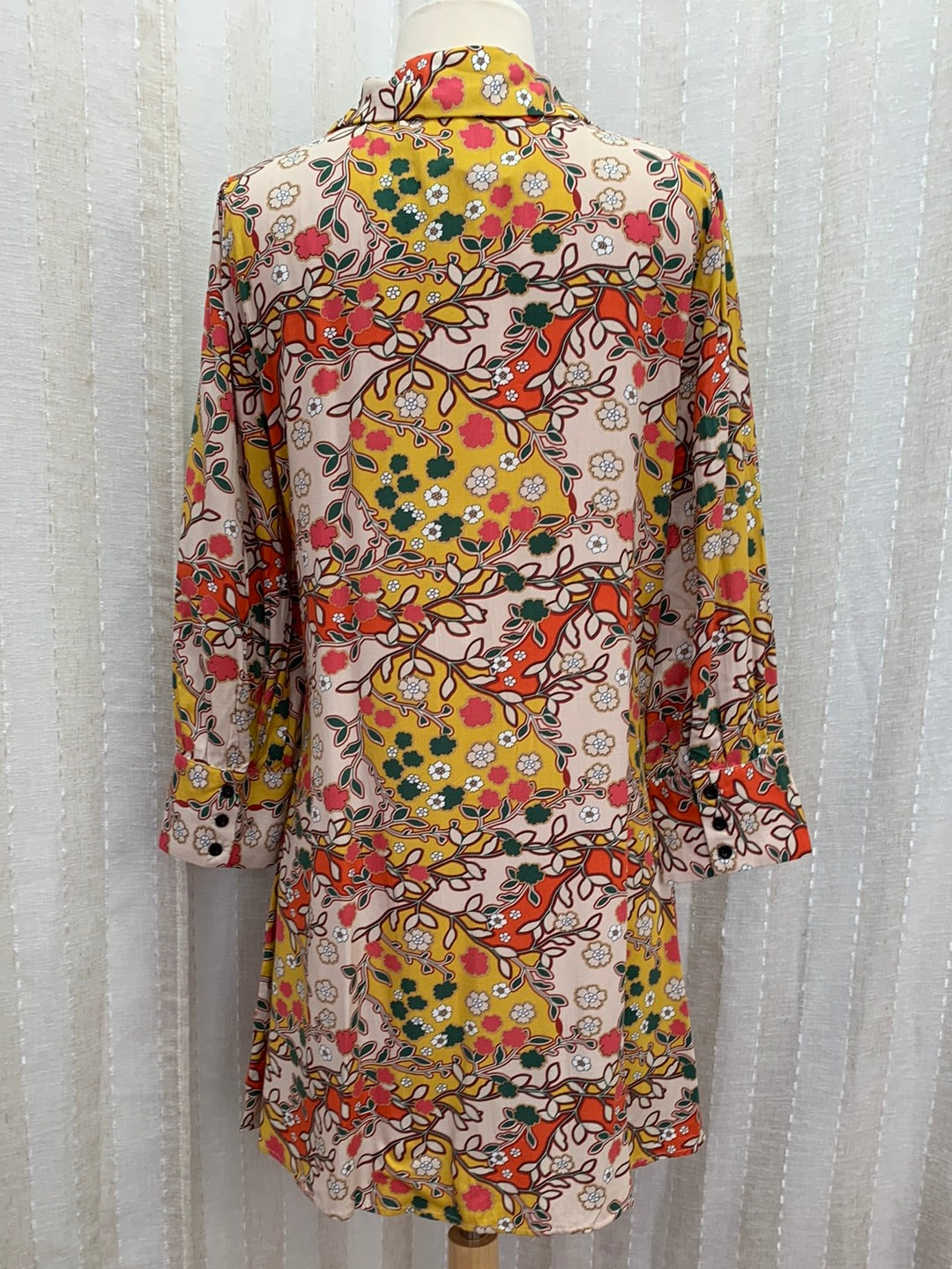 NWT - NATURAL LIFE mustard yellow Floral Twiggy Mini Shirt Dress - Medium