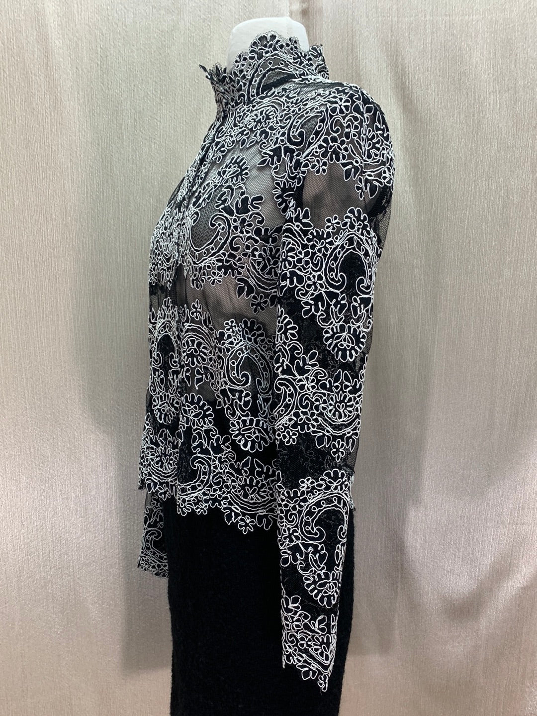 NWT - BABATON 1-01 black white Lace Mesh Varda Long Sleeve Blouse - S