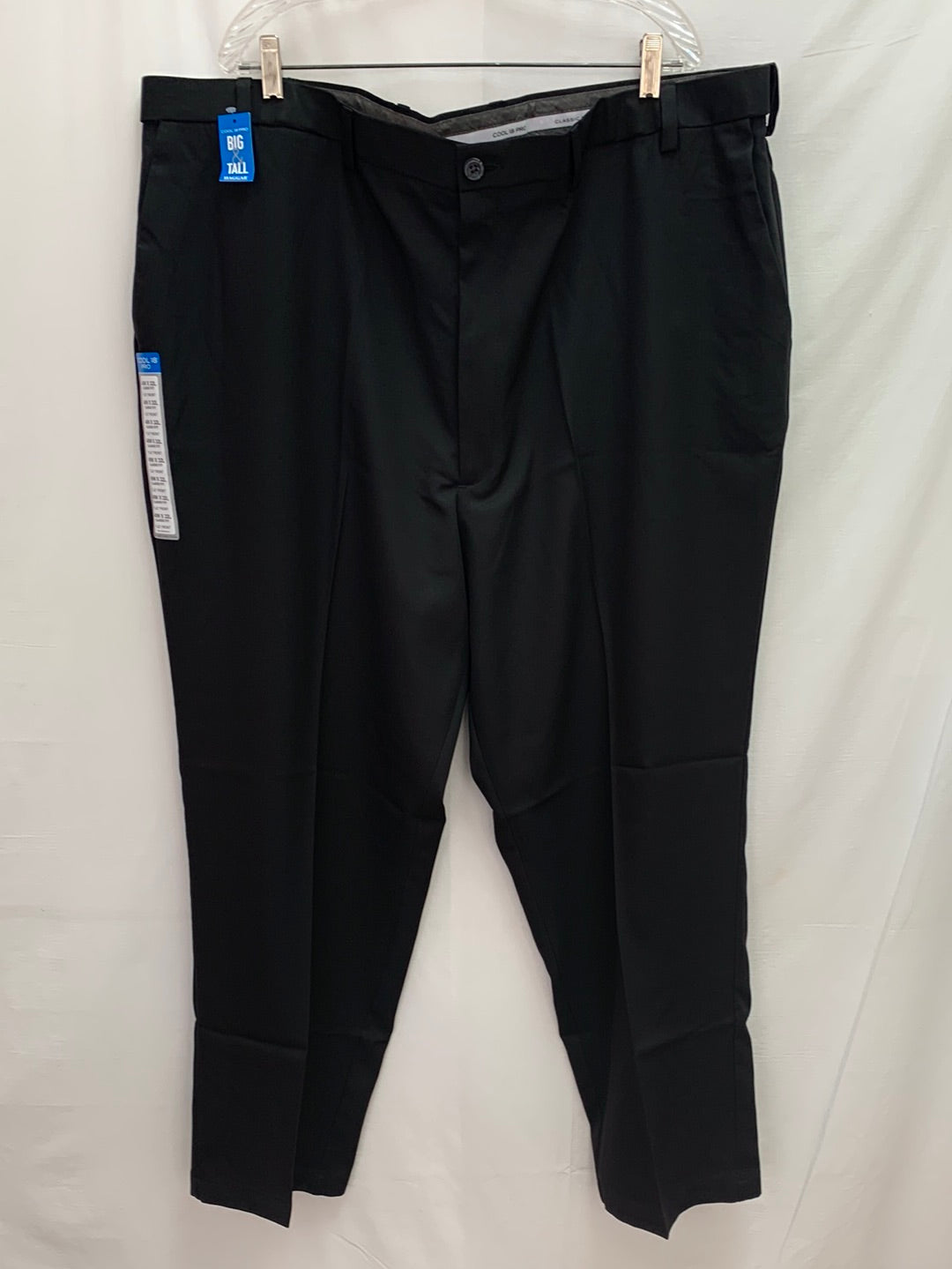 NWT - HAGGAR black Cool 18 Pro Flat Front Classic Fit Golf Pants - 48x32