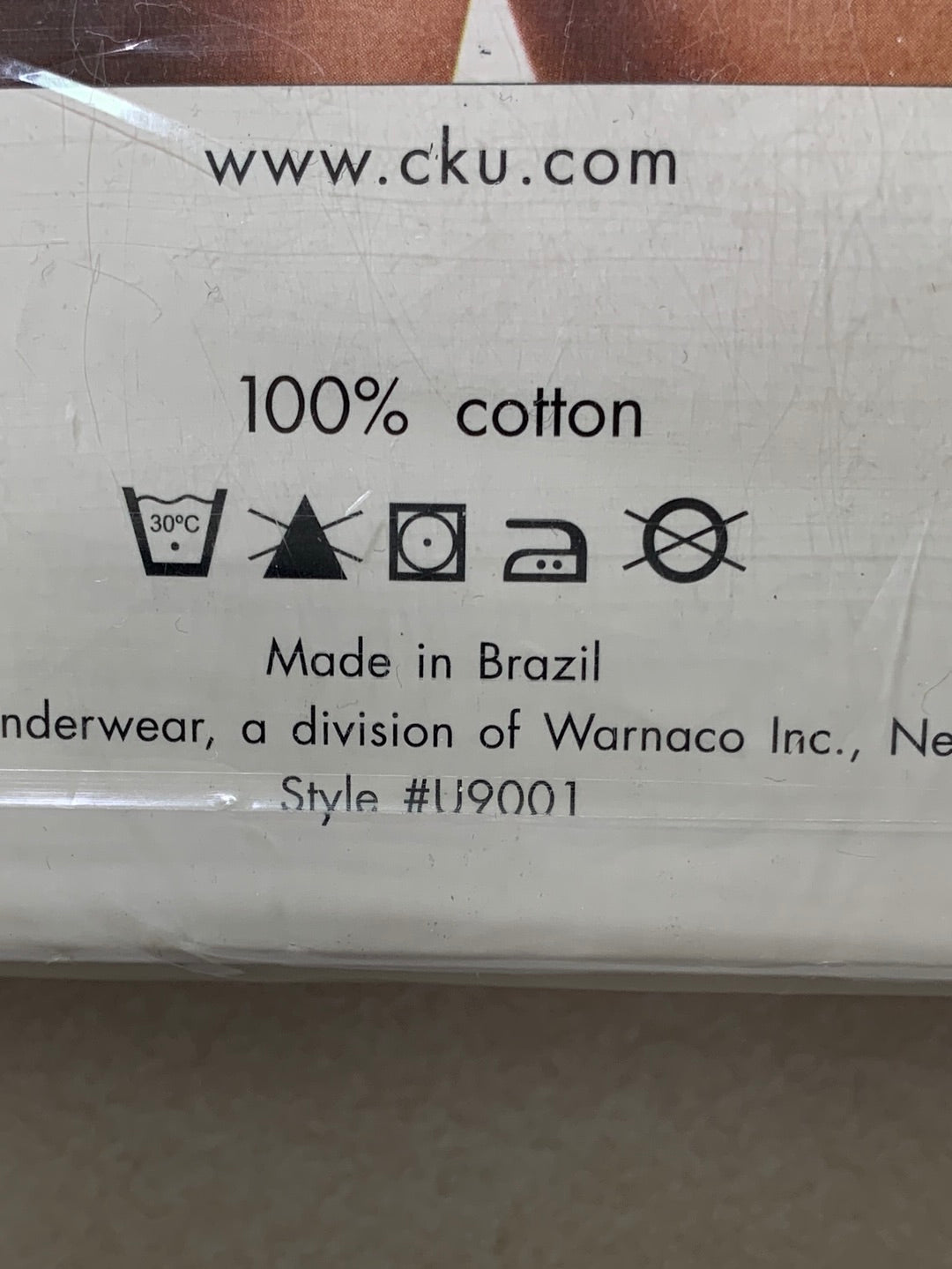 NIP - Calvin Klein white 3 pack Crew Neck T-Shirt / Undershirt - Medium
