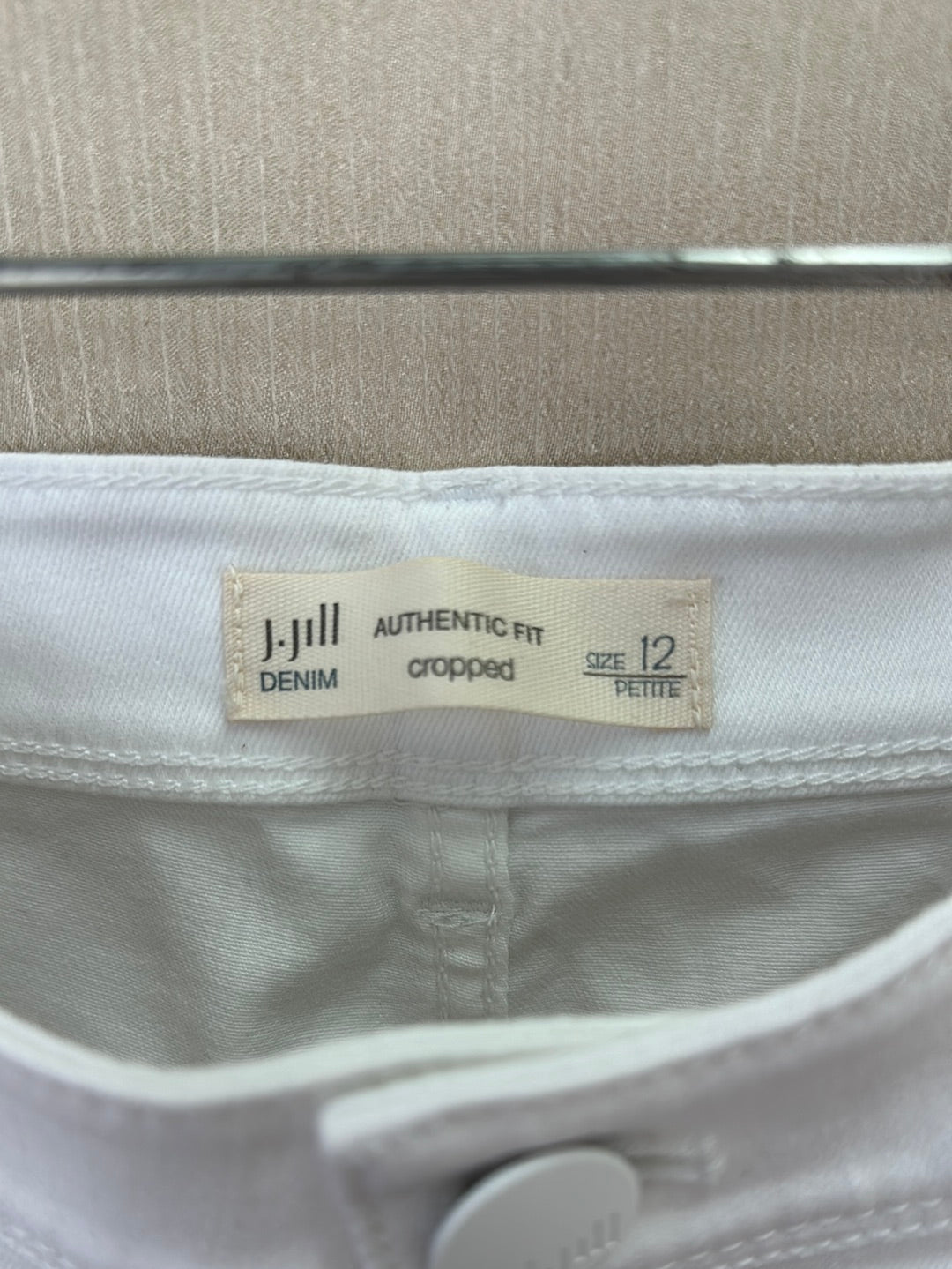 NWT - J JILL white Floral Embroidered Cropped Authentic Fit Jeans - 12P
