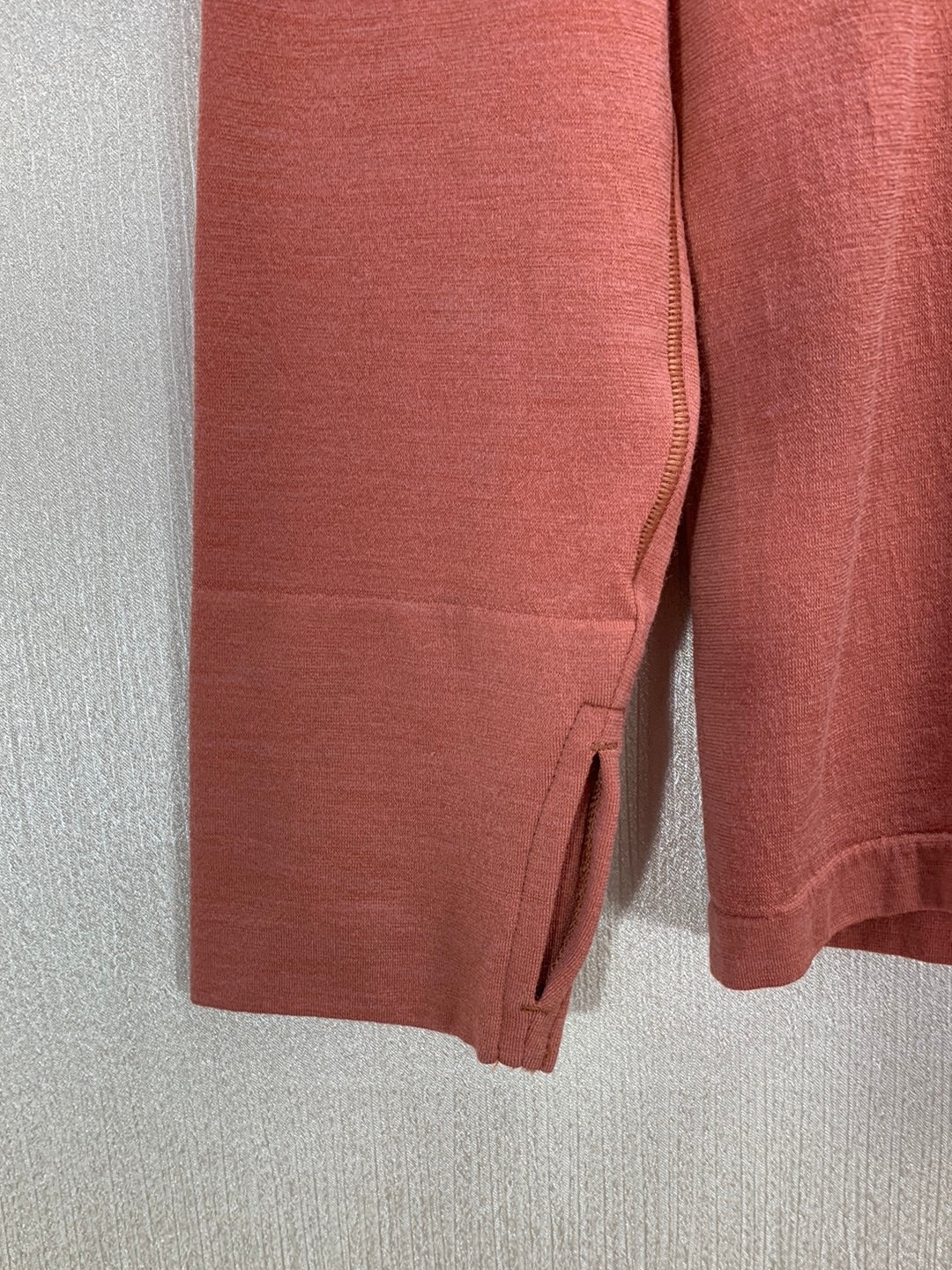 NWT - ATHLETA etruscan red Wool Blend Foresthill Ascent Turtleneck - L
